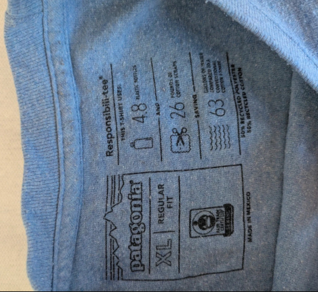Patagonia T-Shirt ( XL ) Organic Cotton hellblau mit Brustprint