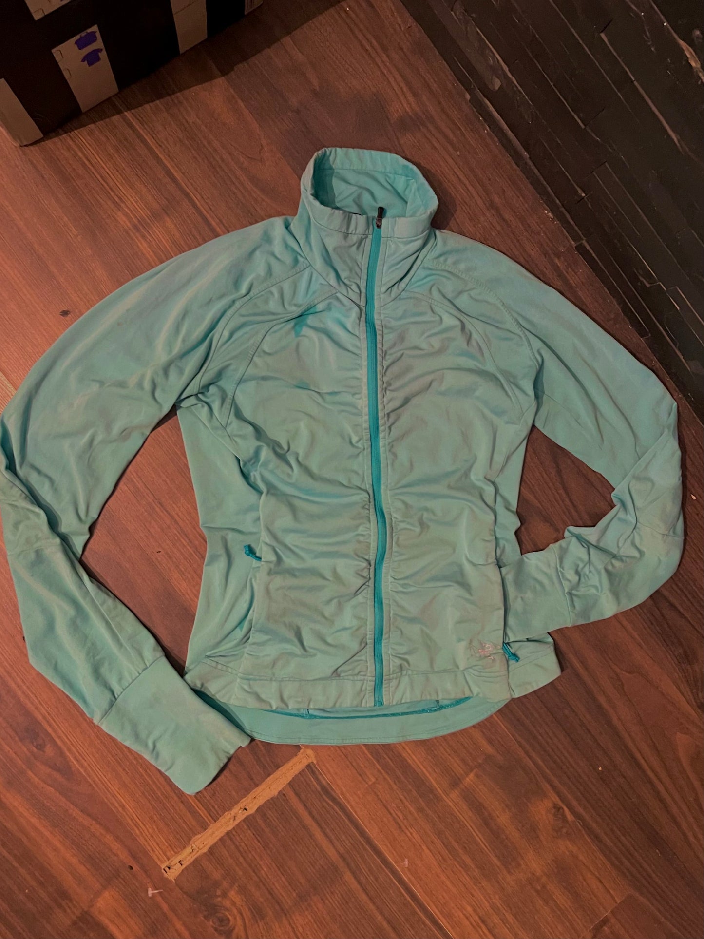 Ultraleichte Fleece Jacke von Arcteryx (M Damen) blau - wanderlich.com
