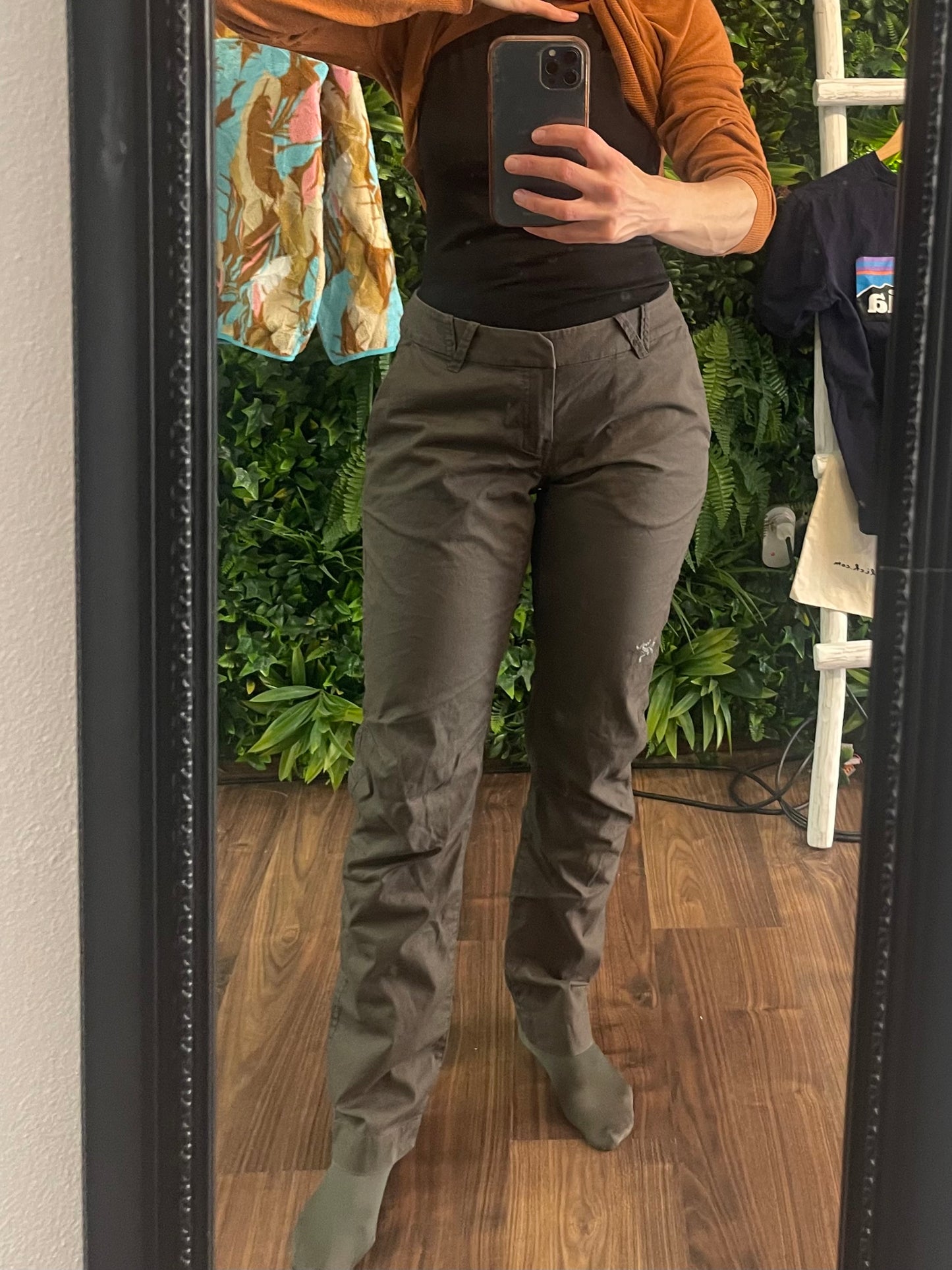 Outdoor Hose Arcteryx (M Damen) Cotton khaki grau - wanderlich.com