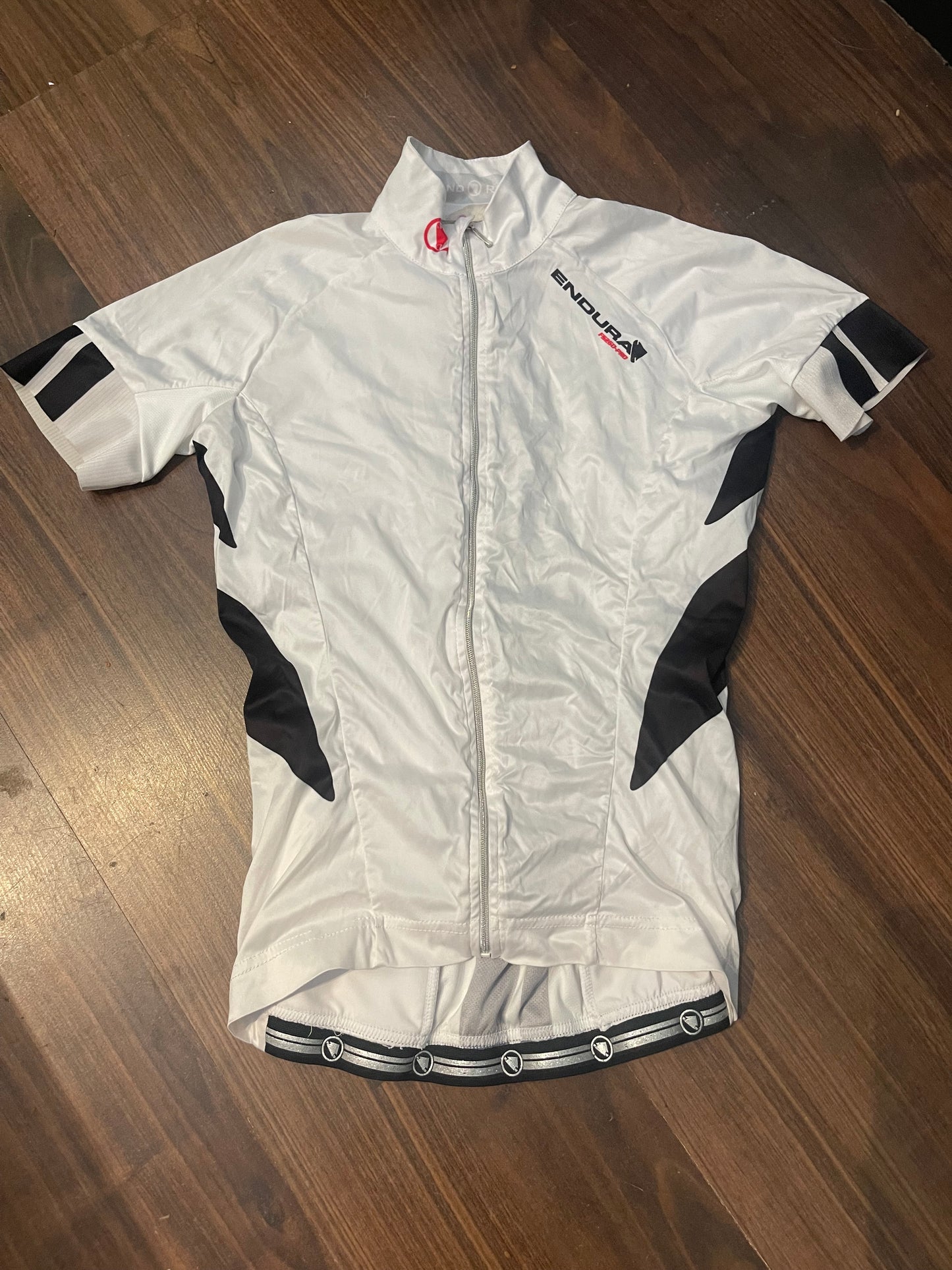 Full Zip Radtrikot von Endura (XS Damen) weiß - wanderlich.com