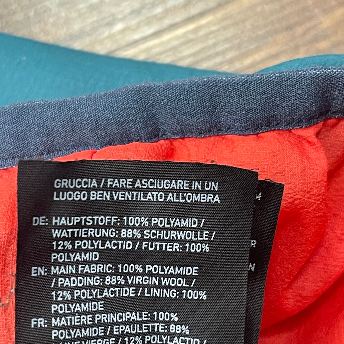 Jacke von Ortovox Swisswool inside (S Damen) blau-türkis