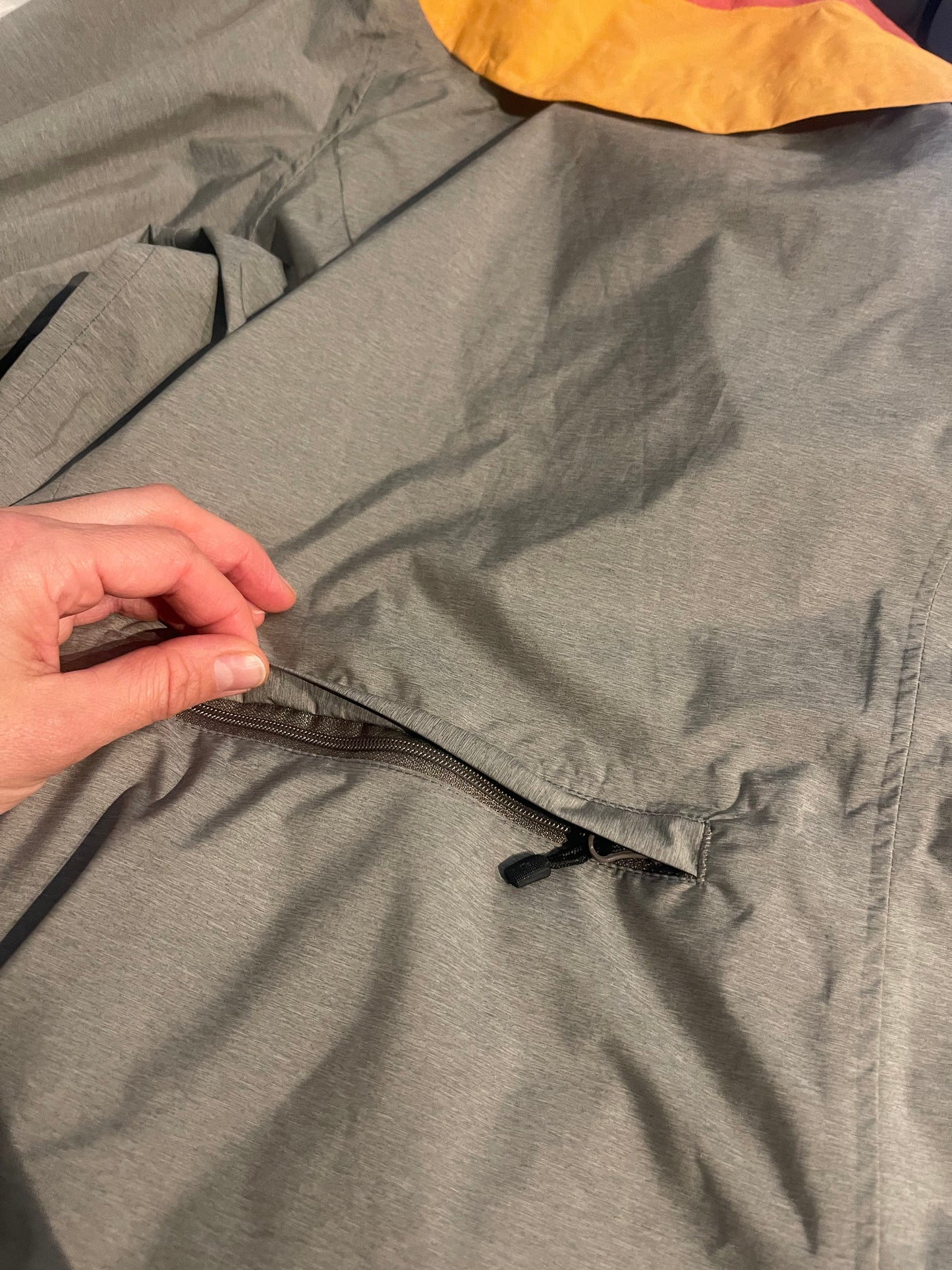 Hardshell Jacke von Maloja (S Damen) grau rot gelb