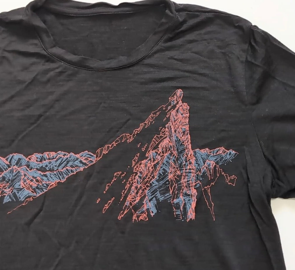 T-Shirt von Icebreaker Merino (S Herren) schwarz Print Berge