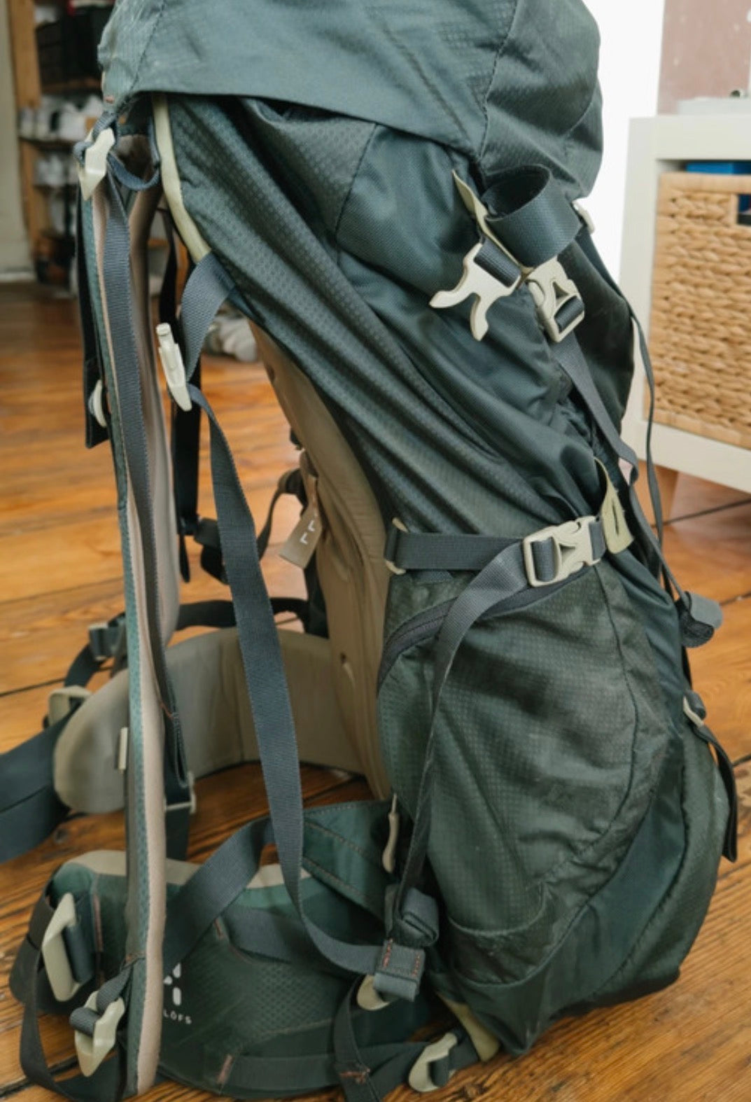 Rucksack von Haglöfs grau - wanderlich.com