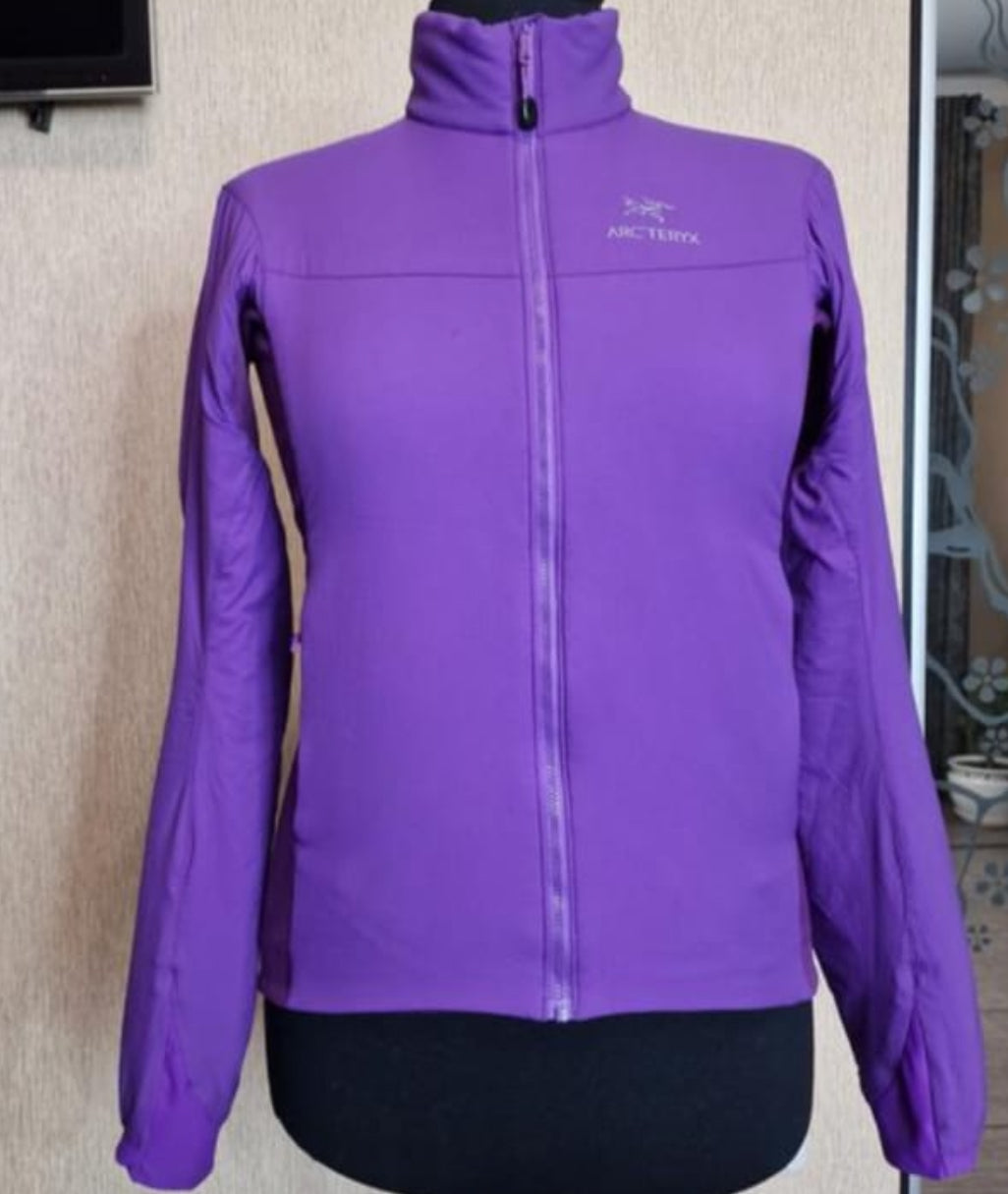 Jacke von Arcteryx Atom LT (M Damen) lila