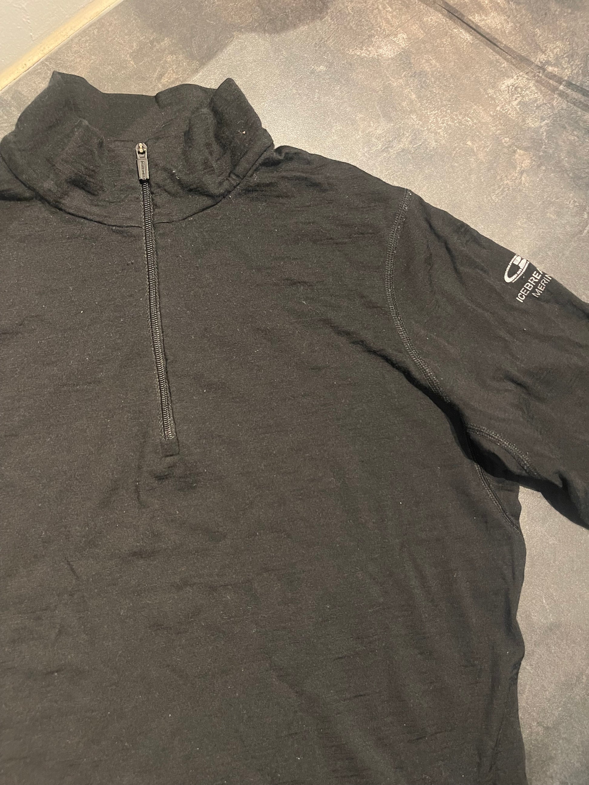 Merino 200 Longsleeve Icebreaker (S Herren / M Damen) Neck Zip schwarz - wanderlich.com