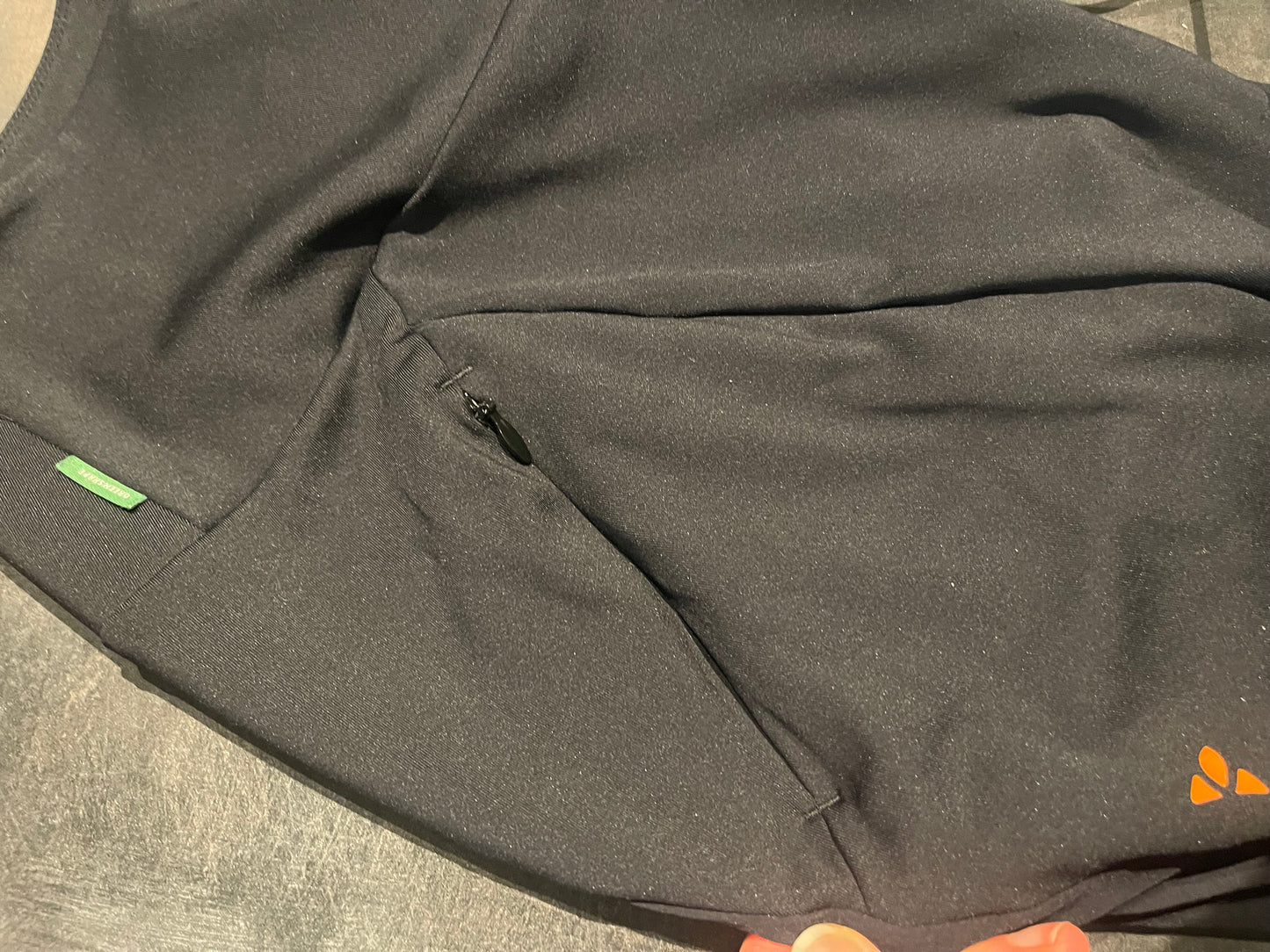 Elastische Hose von Vaude (S bis M : 38 Damen) schwarz