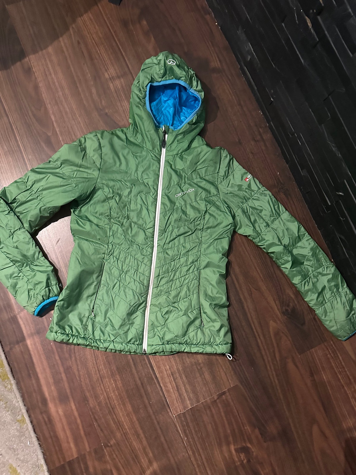Wolle / Daunen Jacke Ortovox (S bis M Damen) Swisswool Isolation grün