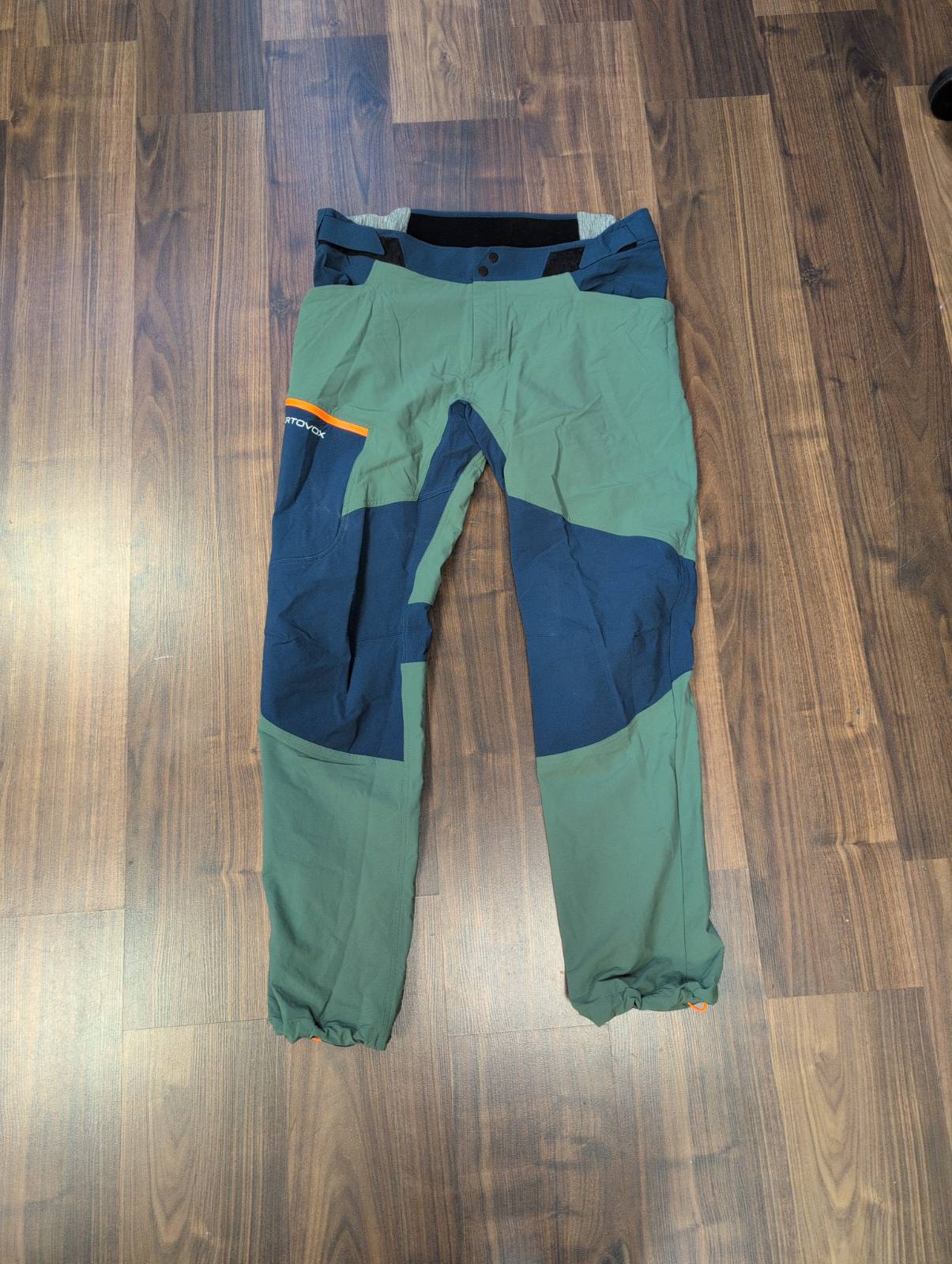 Touren Hose von Ortovox Merino (XXL Herren) Softshell grün blau - wanderlich.com