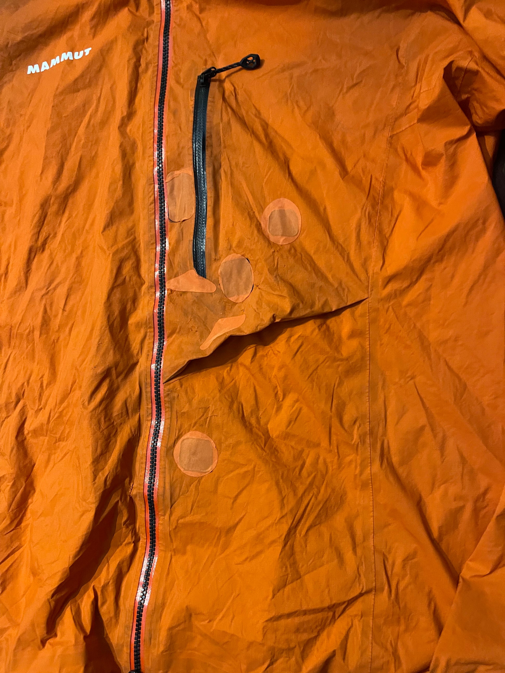 Dünne Regen Jacke Mammut Eiger Nordwand (L Herren) orange - wanderlich.com