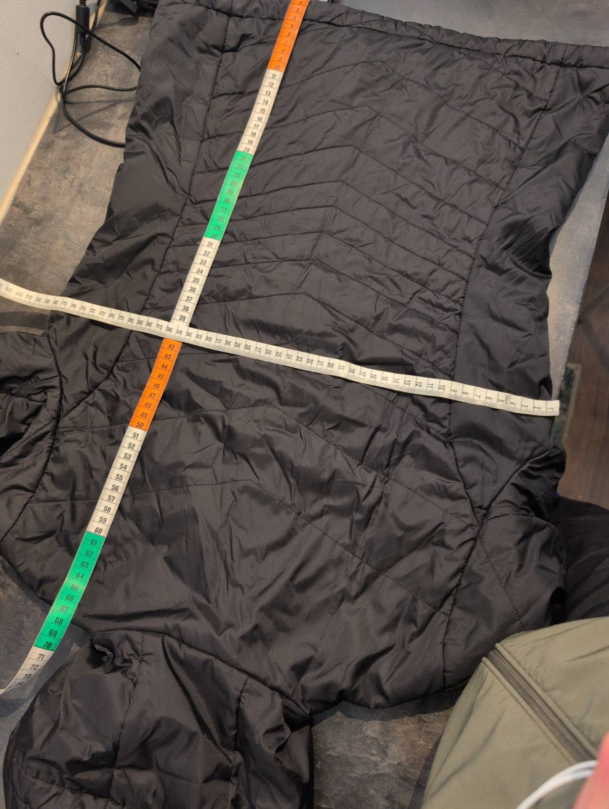 Kapuzen Jacke von Ortovox (M Damen) Swisswool schwarz - wanderlich.com