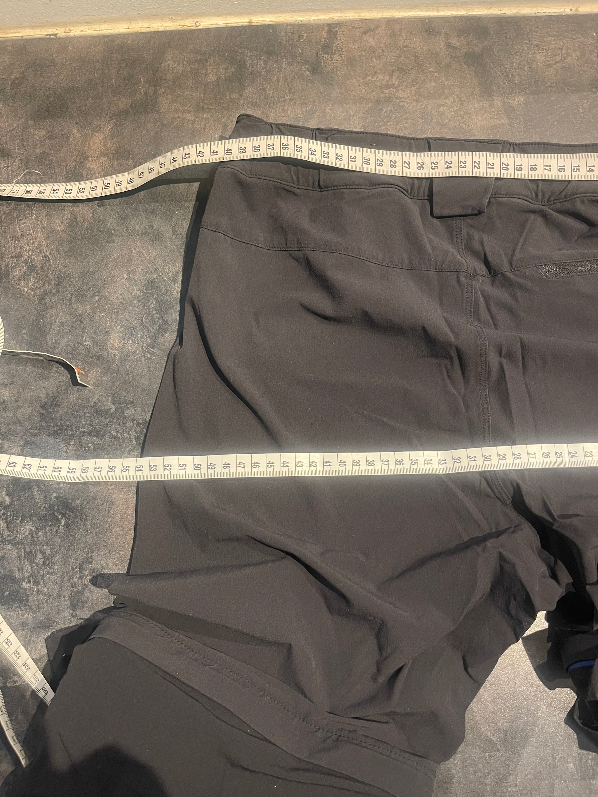 2in1 Trekking Hose von Salomon (L Herren) Zip Off schwarz - wanderlich.com