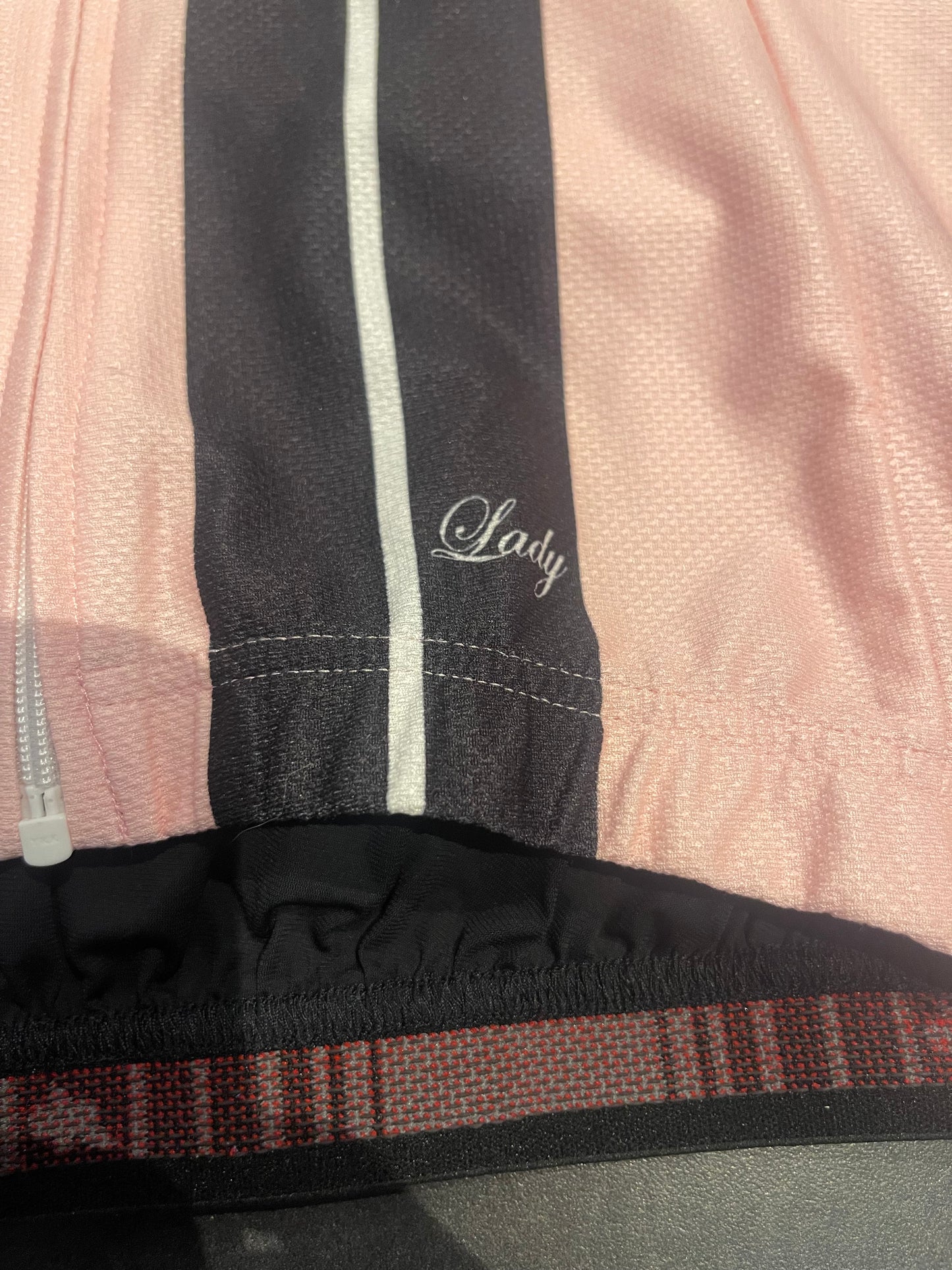 Full Zip Radtrikot von Assos (XS Damen) rosa - wanderlich.com