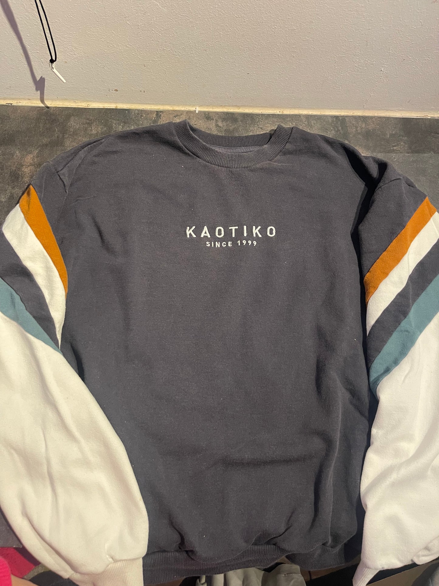 Pullover von Kaotiko M (Unisex) Sweatshirt marineblau braun weiß
