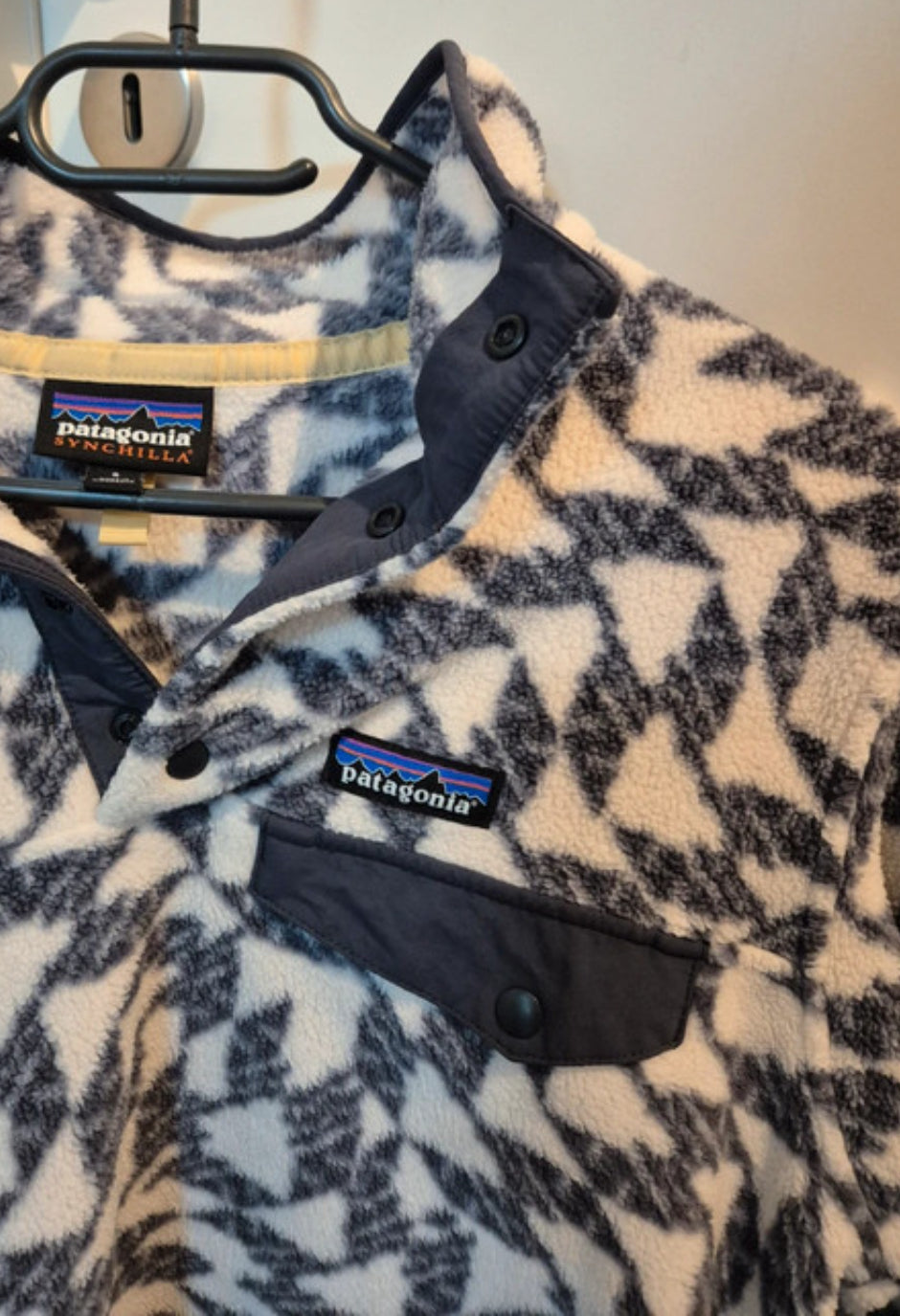 Fleece Pullover Patagonia Synchilla (S Herren / M Damen) Muster weiß grau