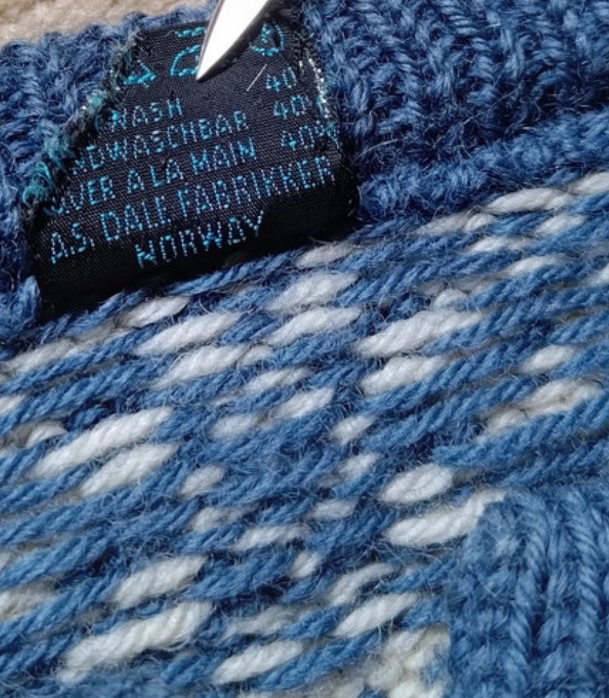 Strickjacke von Dale of Norway (in Größe S / M ) weiß-blau