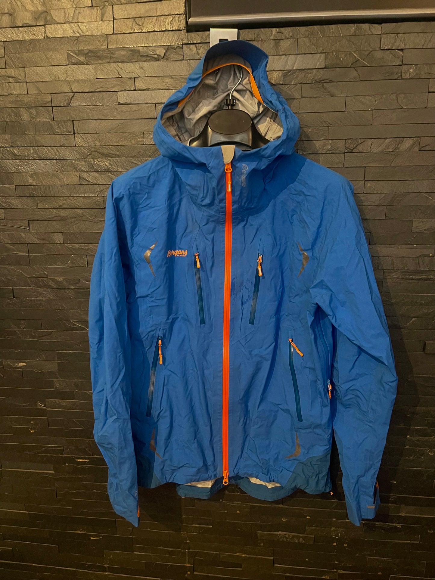 Hardshell Jacke Bergans of Norway (M Herren) wasserdicht blau