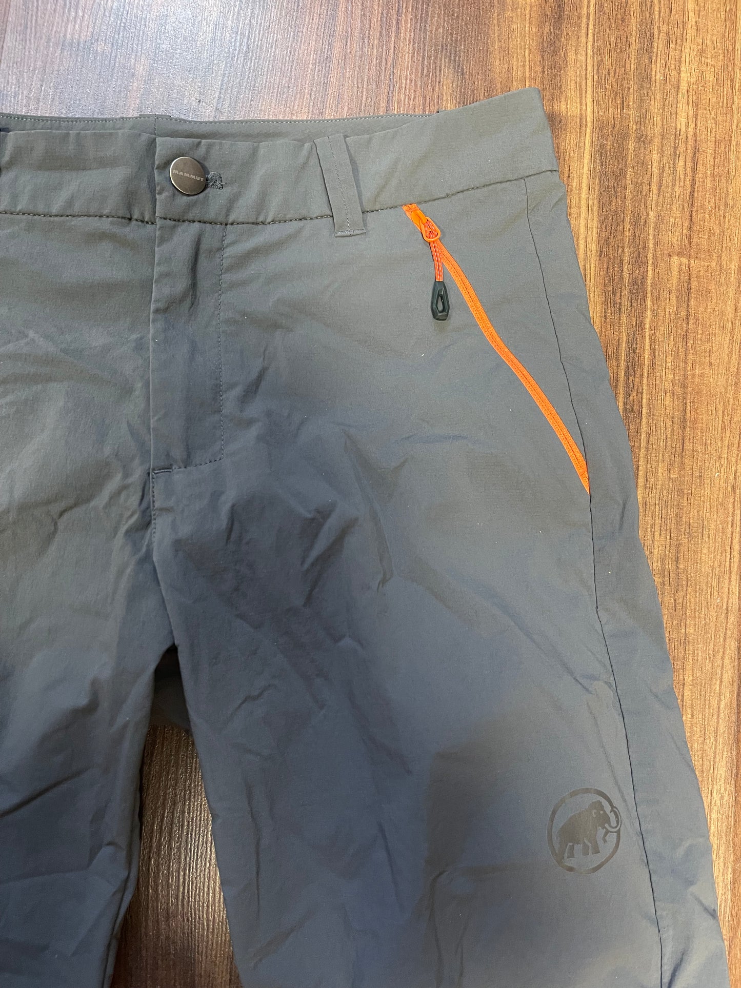 Technische Shorts von Mammut (Herren S) grau elastisch - wanderlich.com