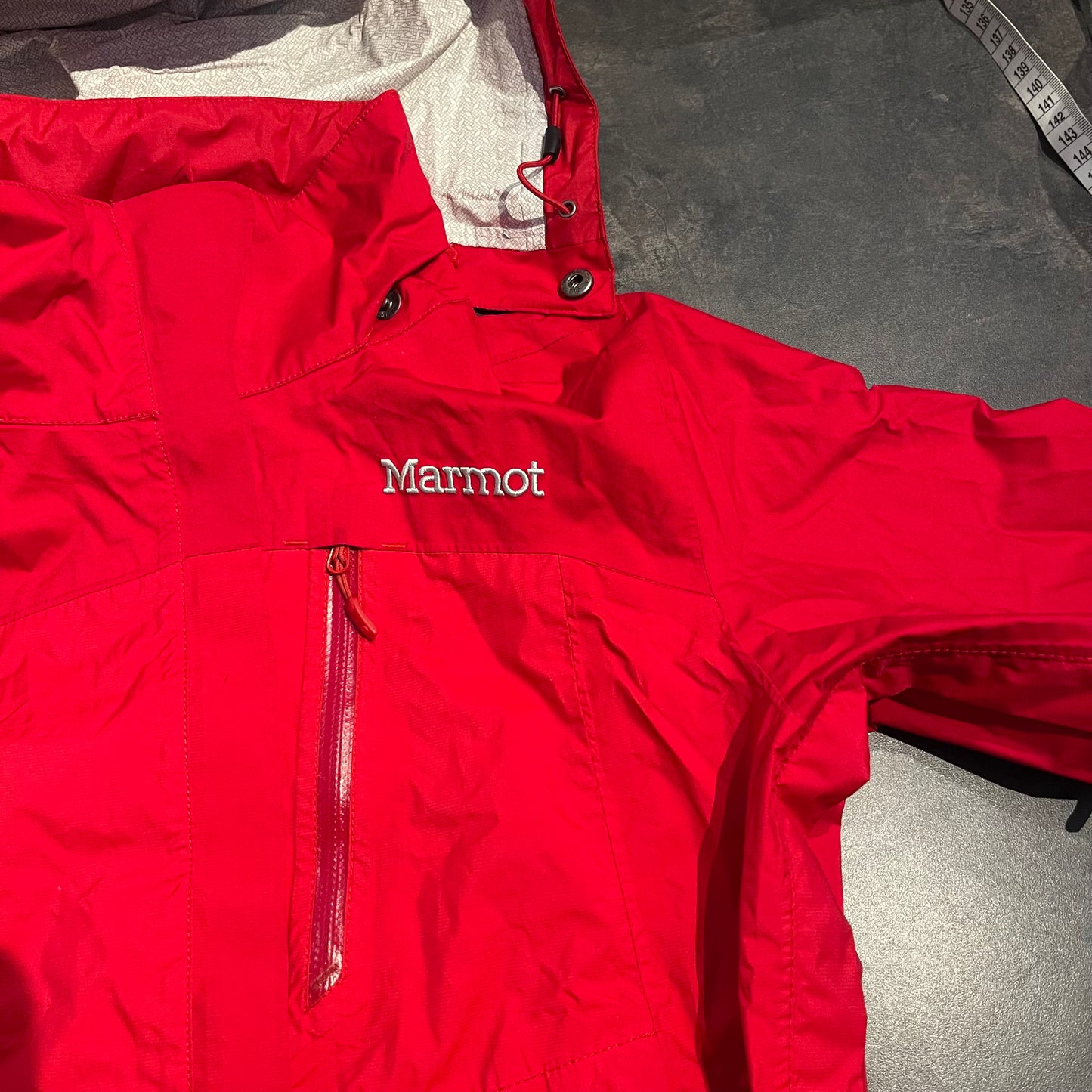 Hardshell Jacke von Marmot (S Damen) Regenjacke rot