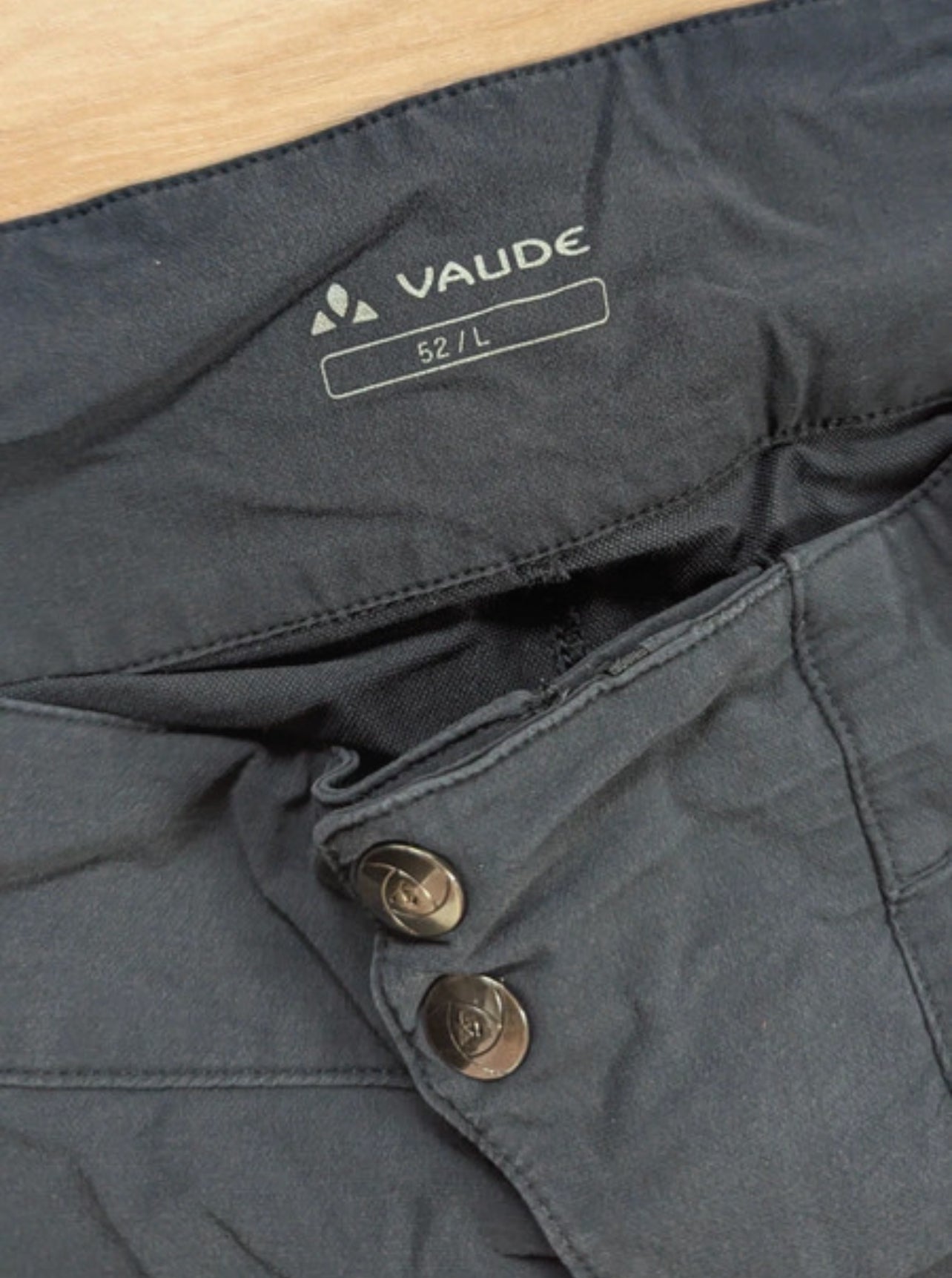 Rad / Wander Shorts von Vaude ( L Herren ) schwarz Seitenöffnungen