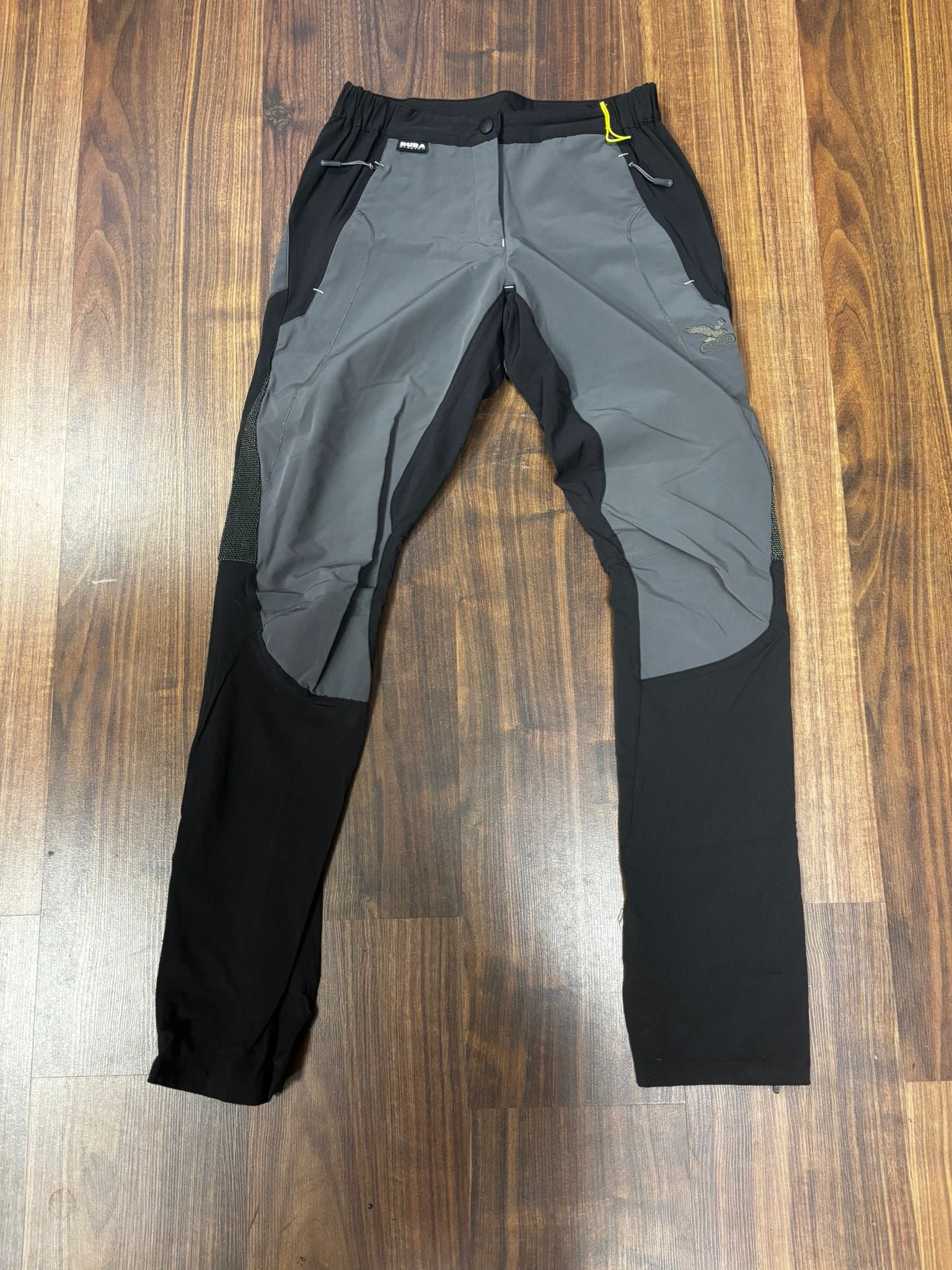 Leichte Softshell Hose von Salewa (S Herren ) grau - wanderlich.com