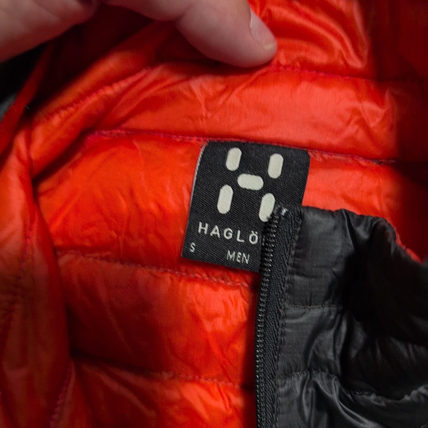 Daunen Jacke von Haglöfs (S Herren) Stepp Isolation Graphit