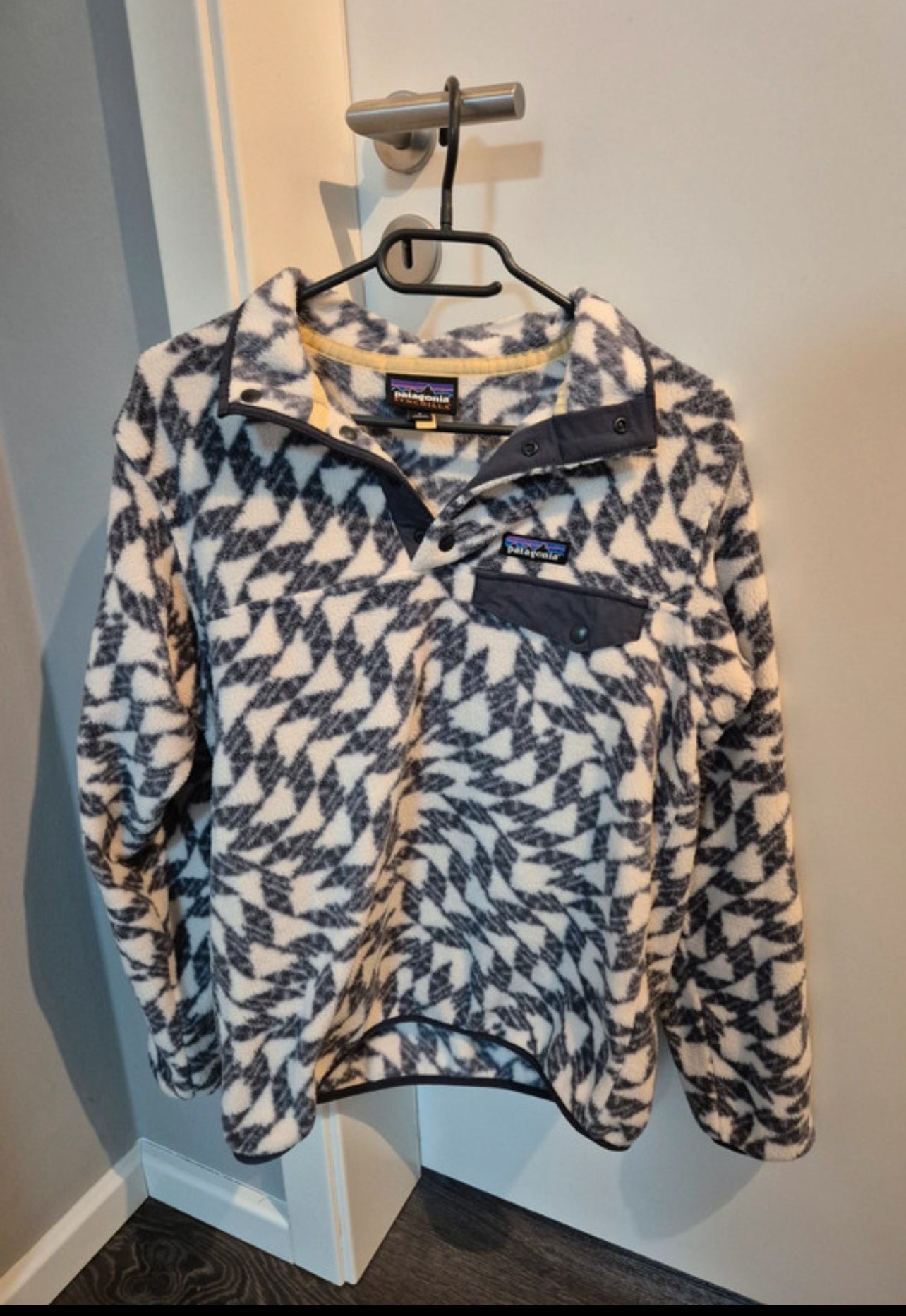 Fleece Pullover Patagonia Synchilla (S Herren / M Damen) Muster weiß grau