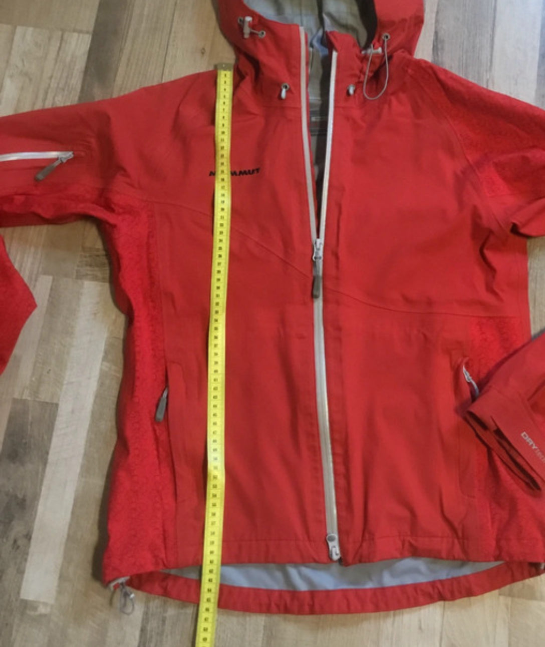 1,5 lagige Kapuzen Jacke von Mammut Dry-Tech (M Damen) rot