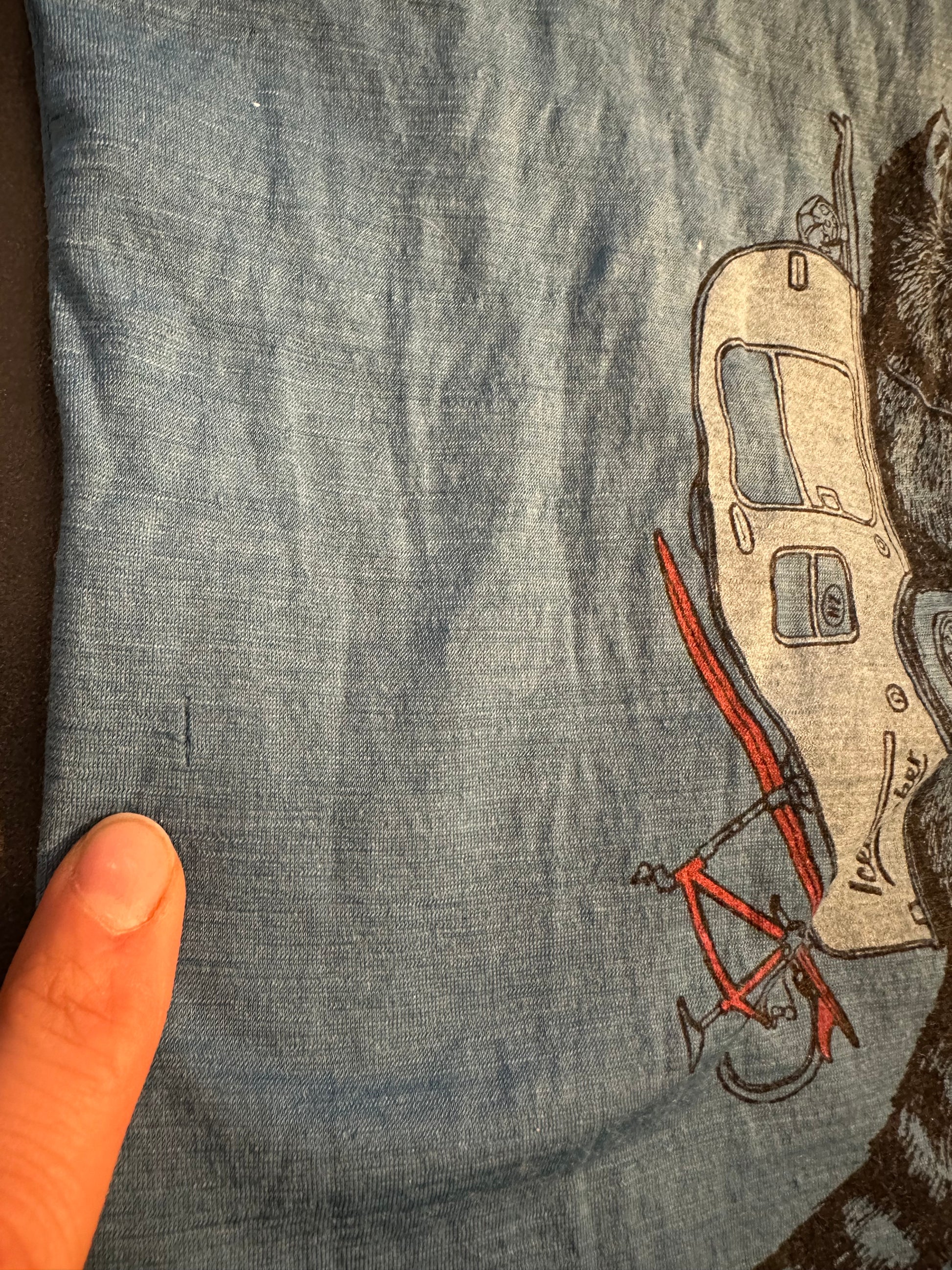 100% Merino T-Shirt von Icebreaker (XL Herren) blau Print Waschbär - wanderlich.com