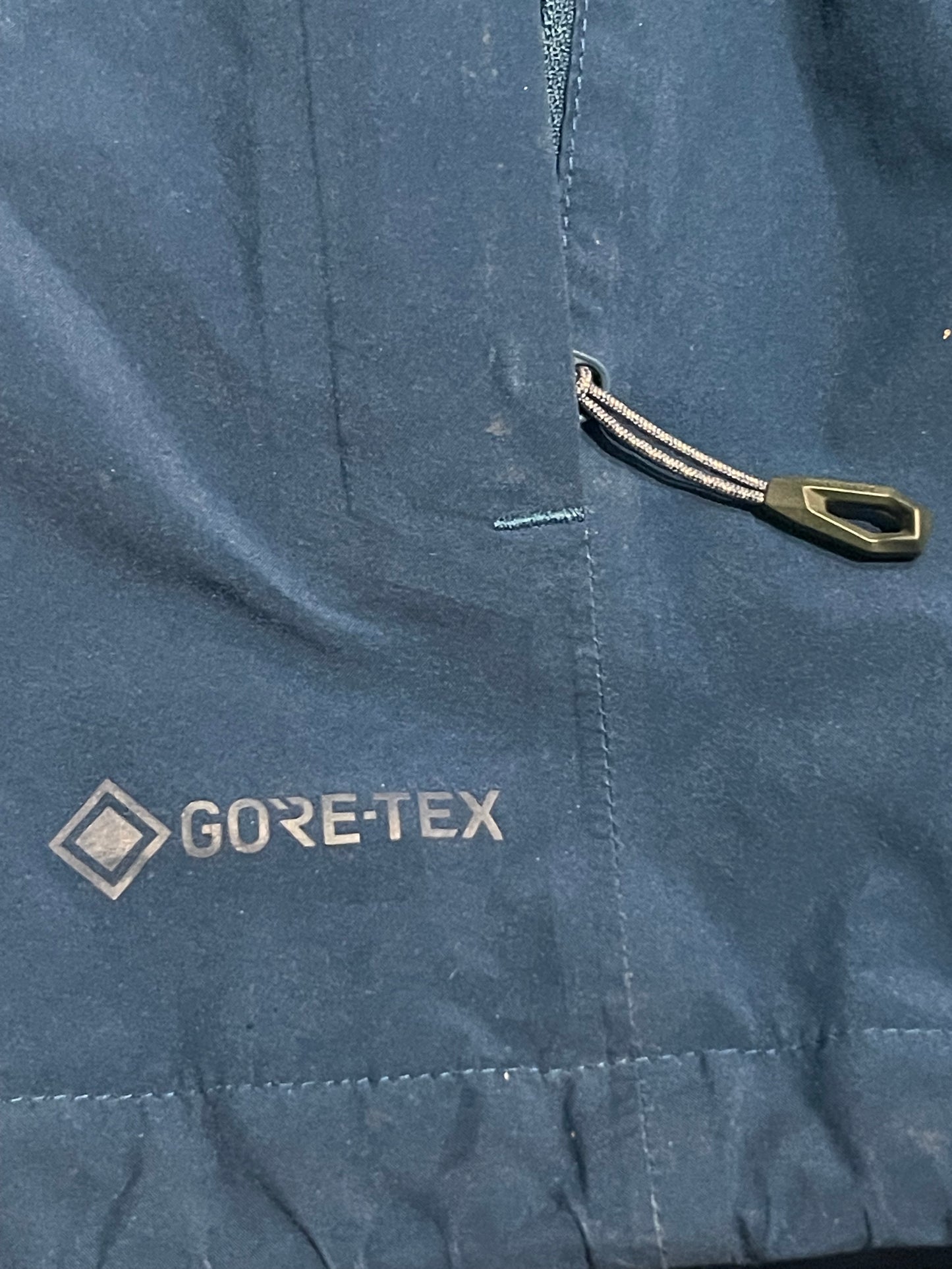 Leichte Hardshell Jacke von Mammut Goretex (L Herren) blau