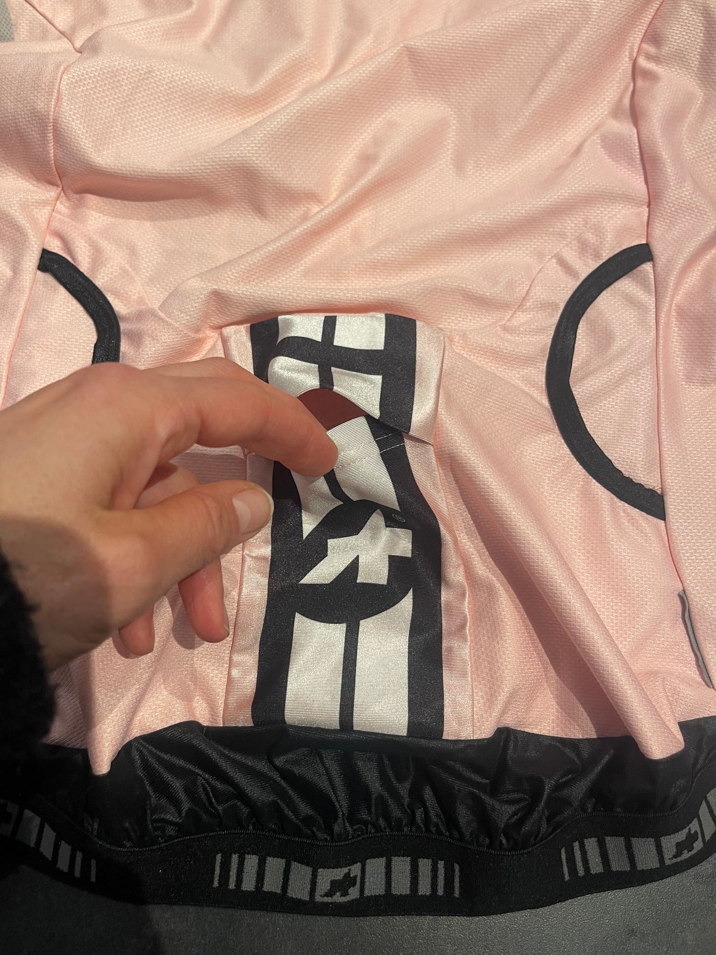 Full Zip Radtrikot von Assos (XS Damen) rosa - wanderlich.com