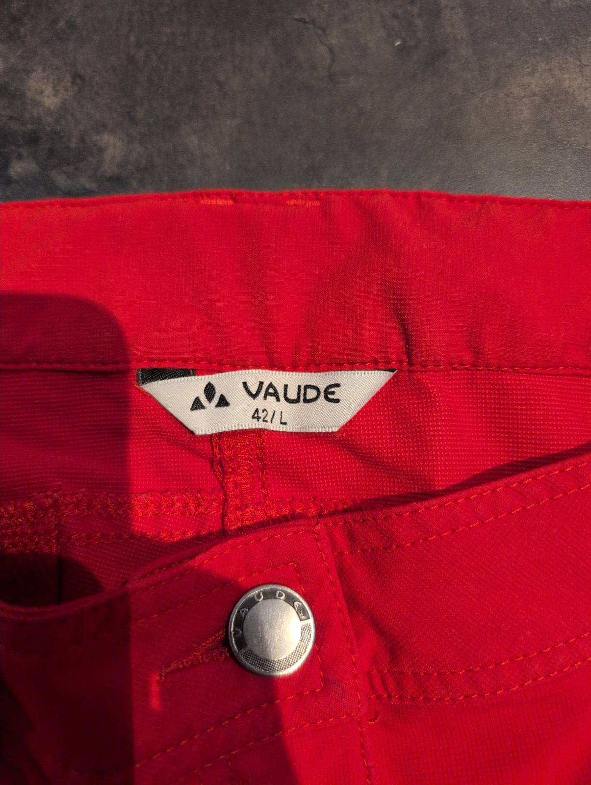 Outdoor Shorts ( L : 40 Damen) Vaude rot - wanderlich.com