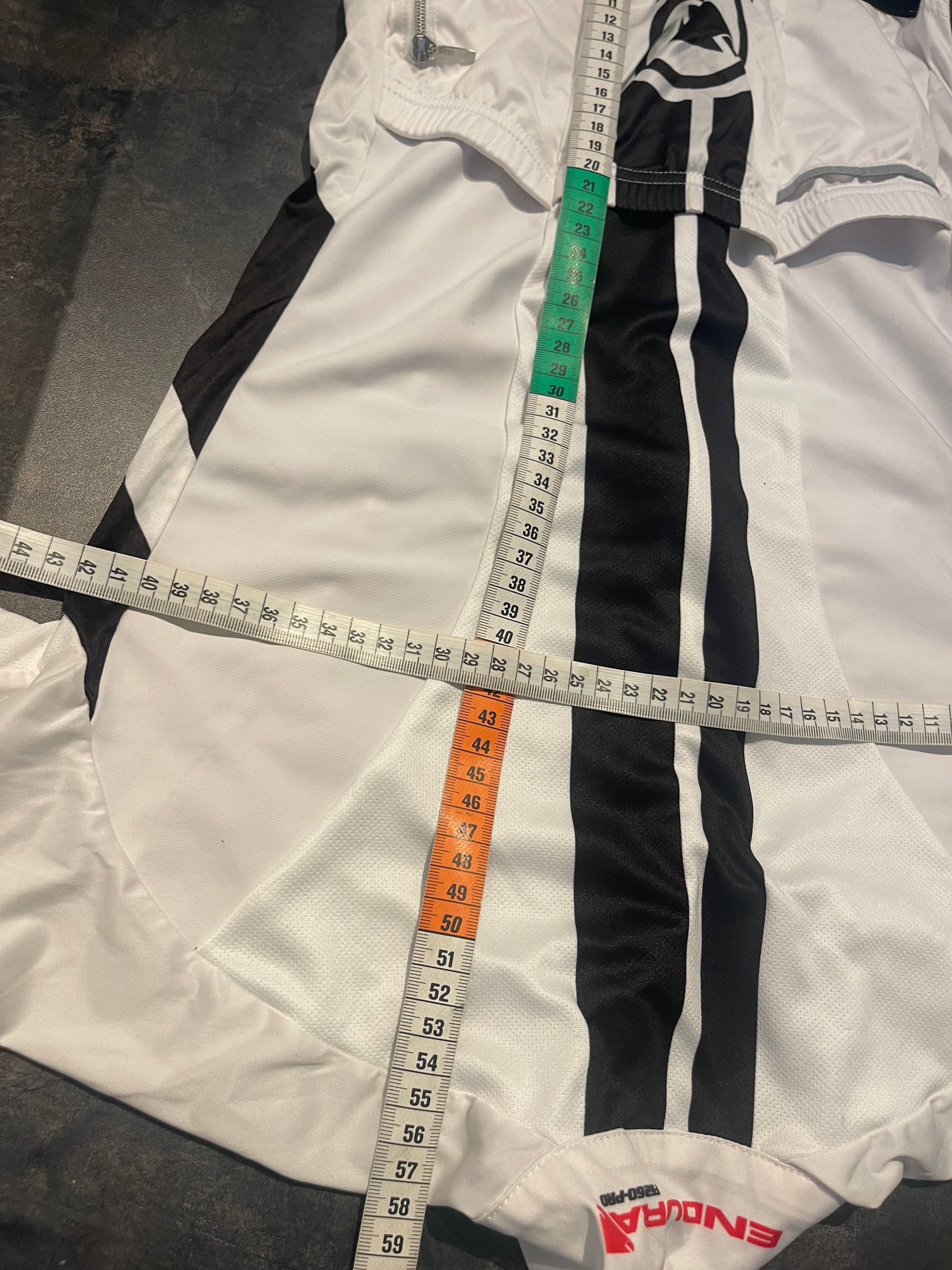 Full Zip Radtrikot von Endura (XS Damen) weiß - wanderlich.com