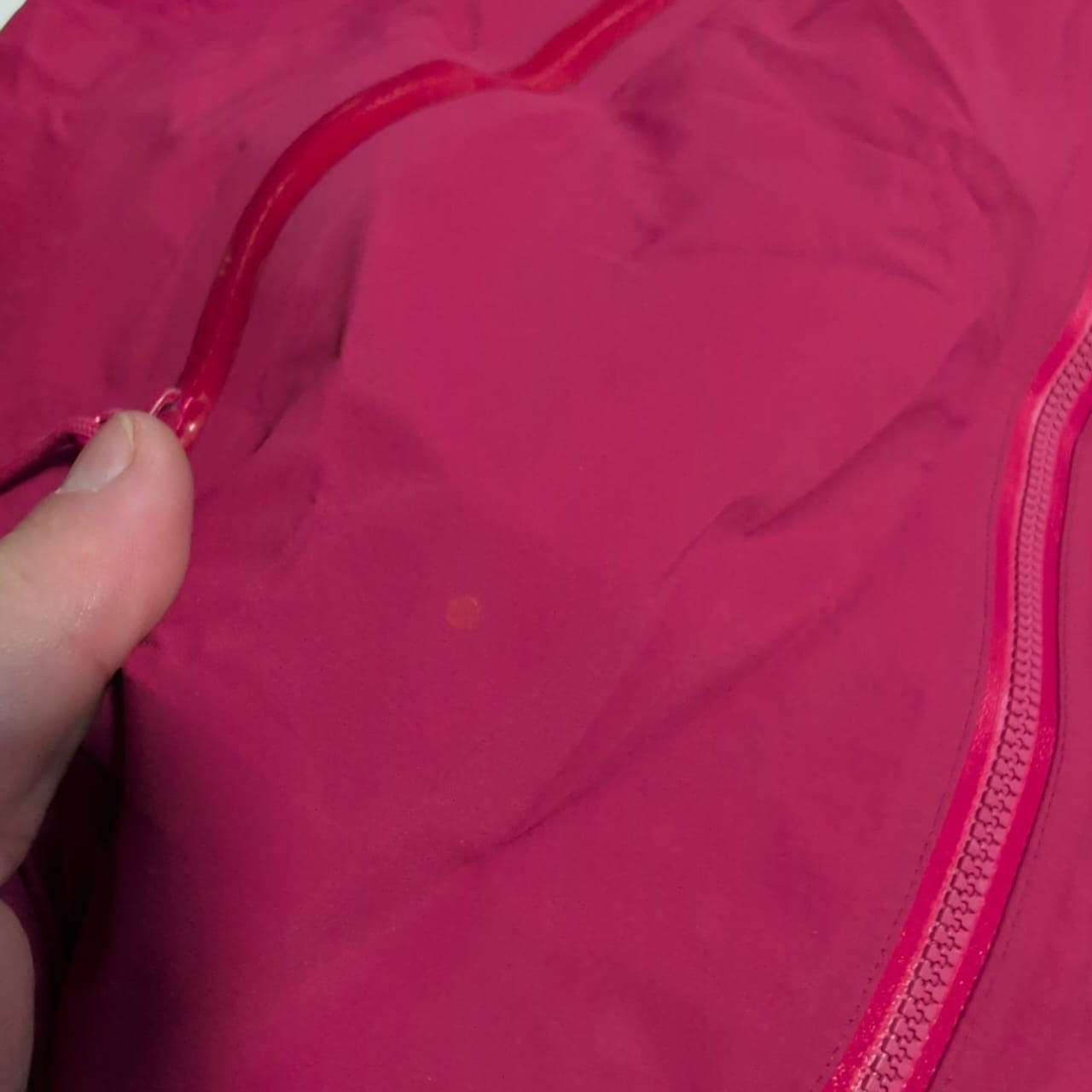 Hardshell Jacke von Arcteryx Beta AR (S Damen) magenta-pink
