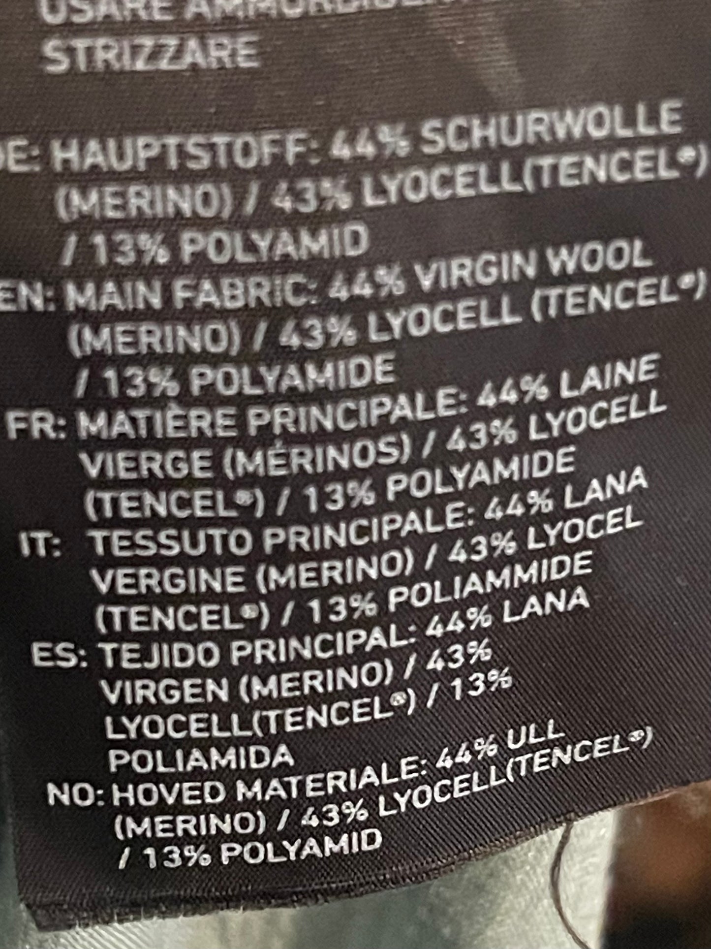 T-Shirt von Ortovox Merinowolle (L Damen) grün rot - wanderlich.com