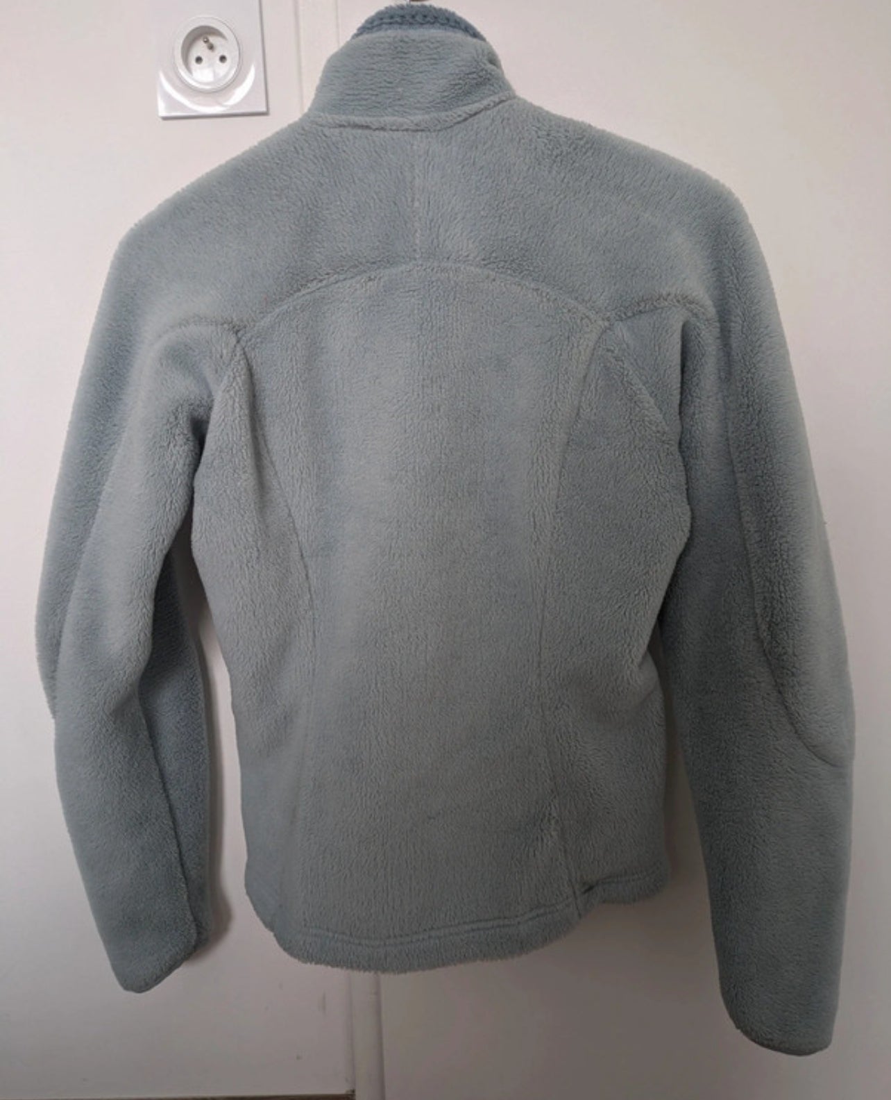 Warme Patagonia Fleece Jacke ( S Damen) Pile Optik hellblau