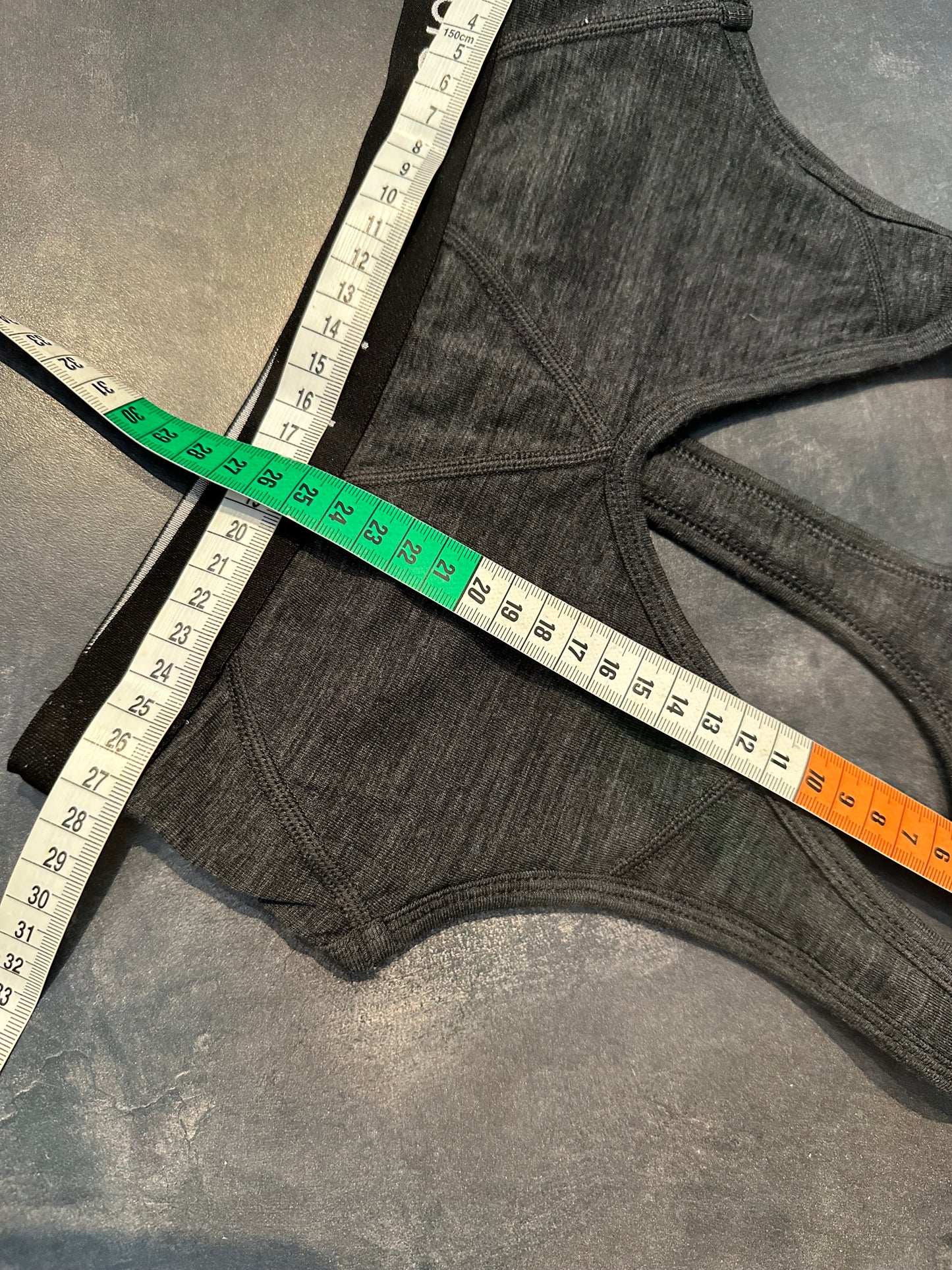 Sport BH Top von Icebreaker pure Merino (XS) Anthrazit grau