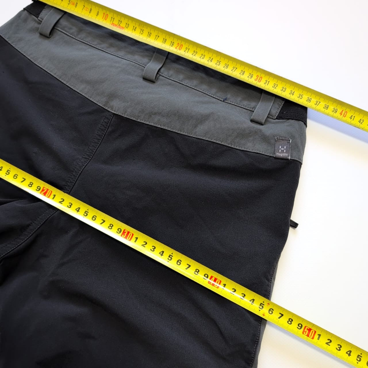 Trekking Hose von Haglöfs (S Herren) wasserabweisend grau schwarz