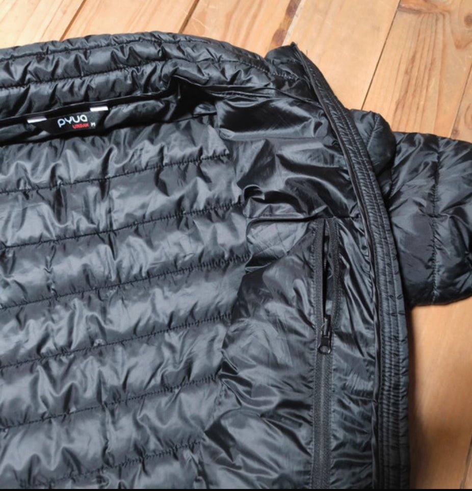 Stepp Jacke von Pyua (M Damen) Recycelte Kunstdaune schwarz