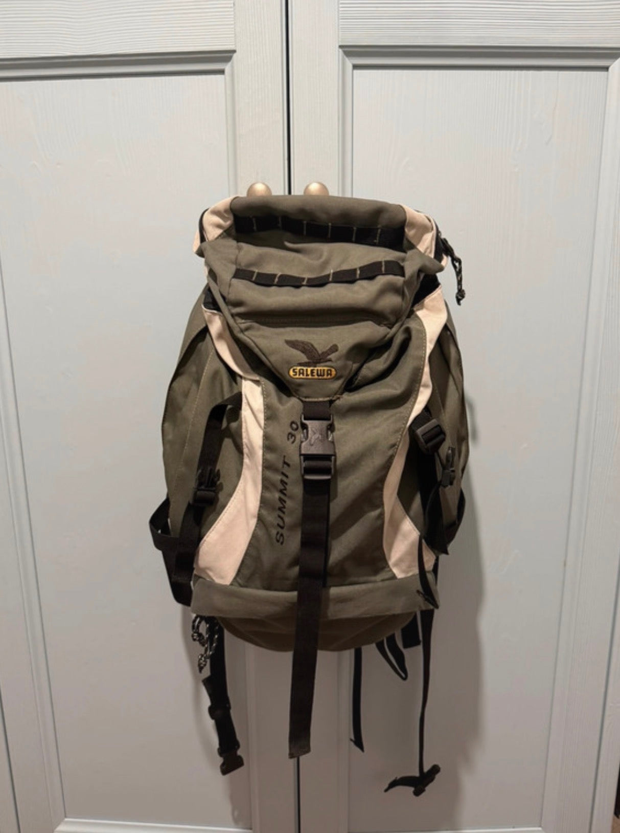 Rucksack von Salewa 30 Liter AirZone Rücken khaki