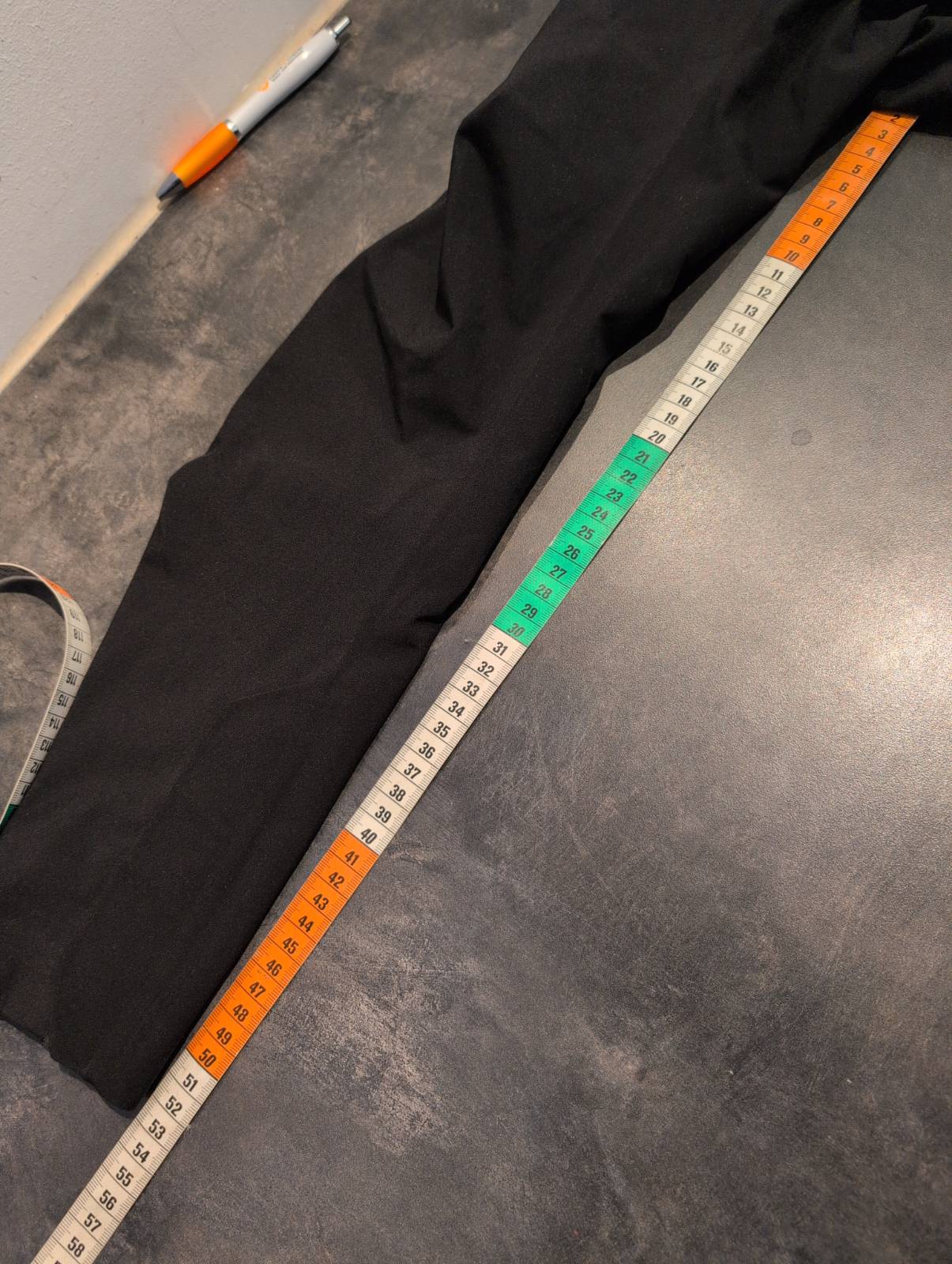 Rad Regen Jacke von Rapha (XL Damen / M Herren) Hardshell schwarz - wanderlich.com