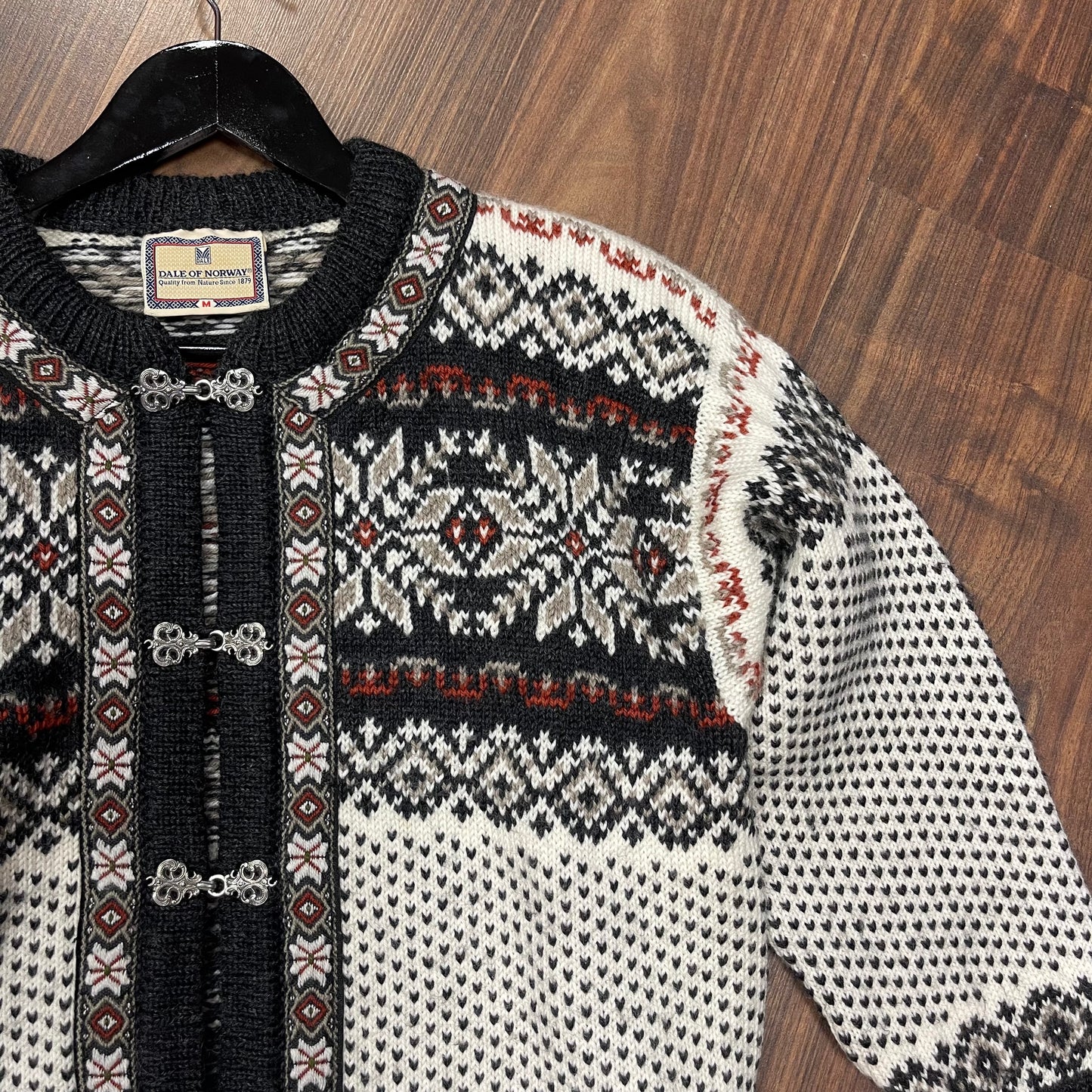 Strick Jacke Dale of Norway (M Herren /L Damen) weiß dunkelgrau