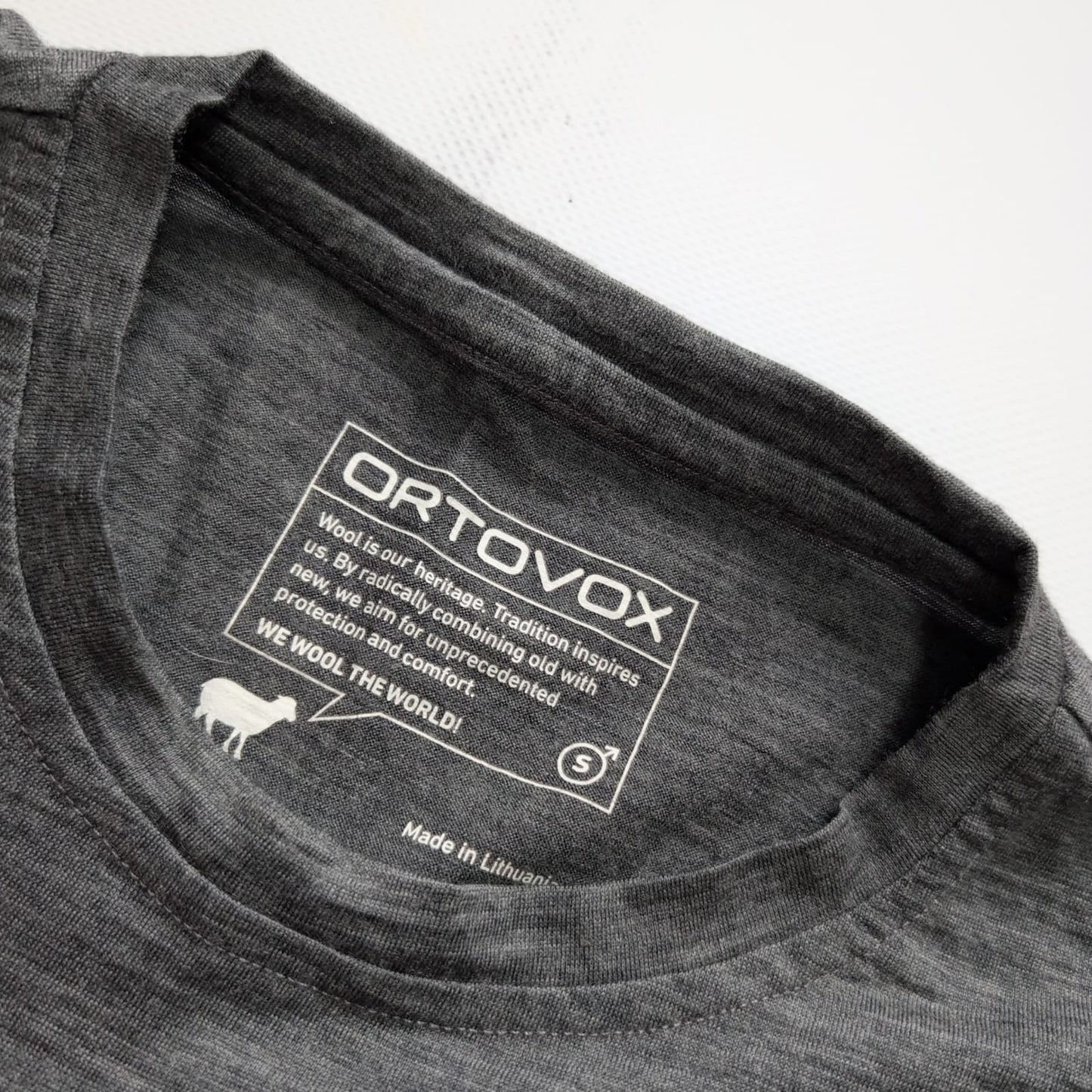 Ortovox 100% Merino Longsleeve (S Herren) grau Print