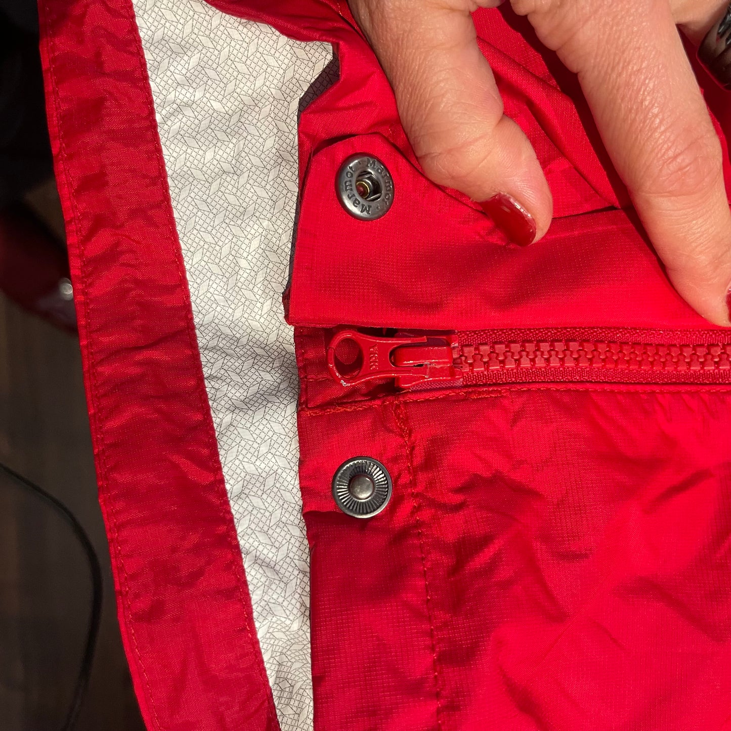 Hardshell Jacke von Marmot (S Damen) Regenjacke rot