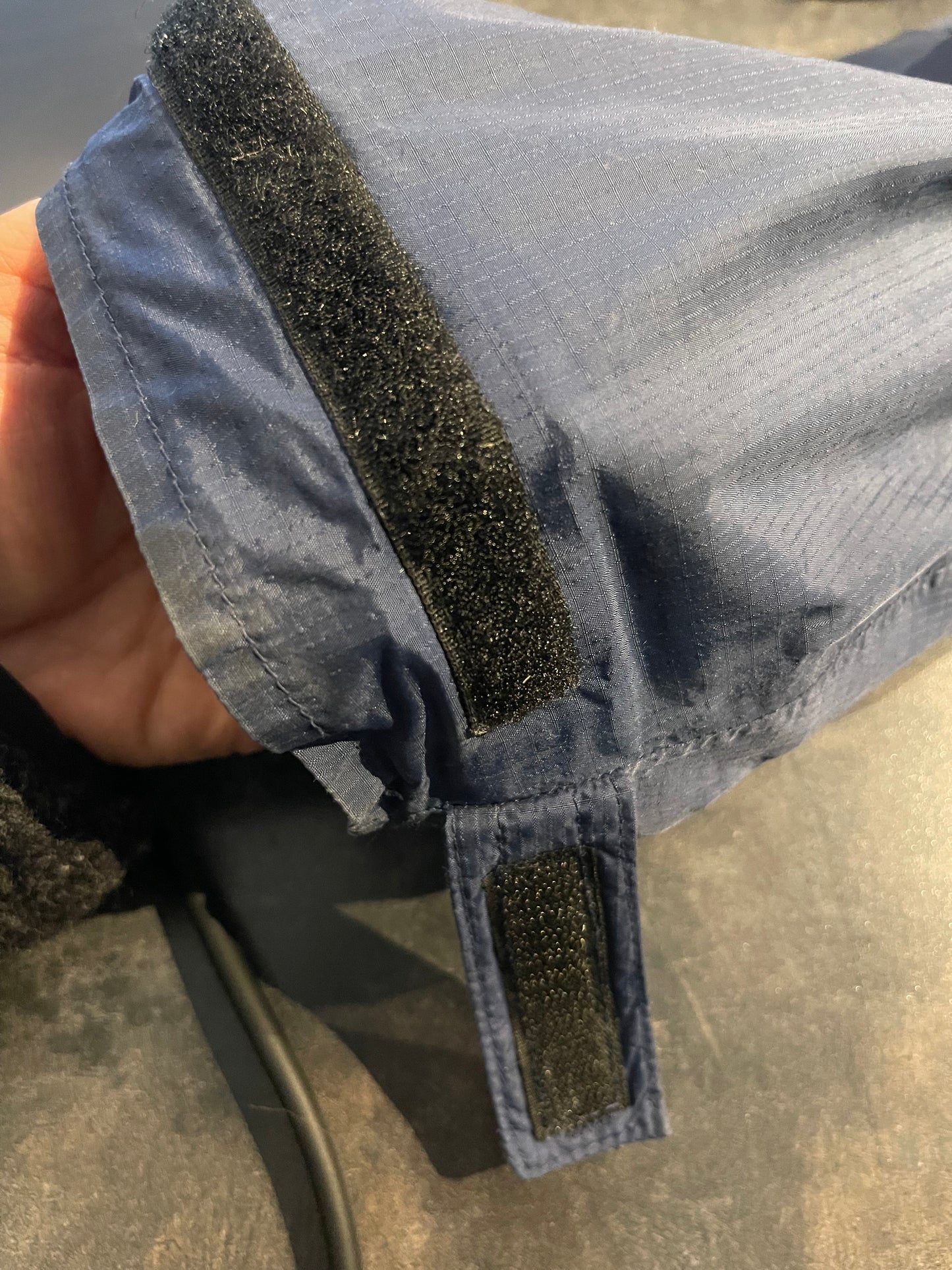 Leichte Regen Jacke von Mountain Equipment (M Herren) dunkelblau
