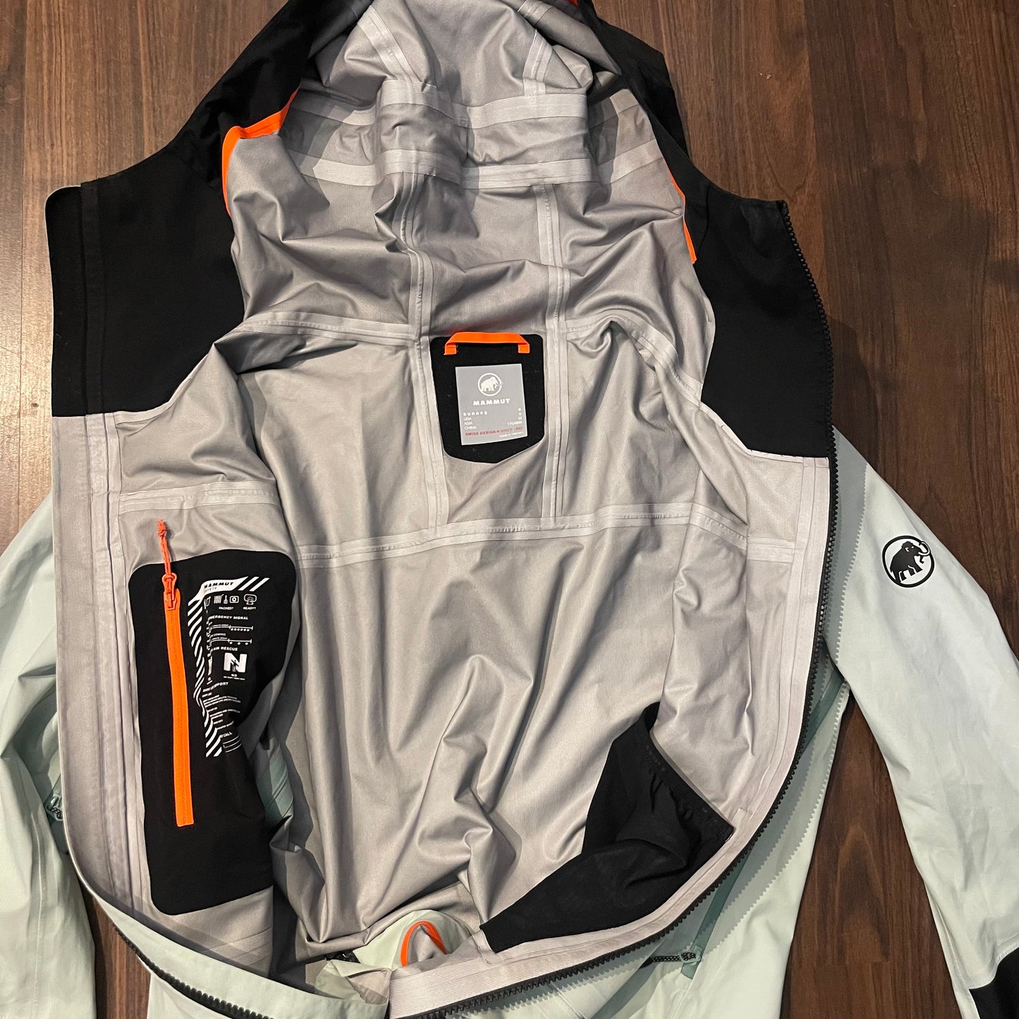 Alpine Jacke von Mammut (S Herren) mintgrün schwarz