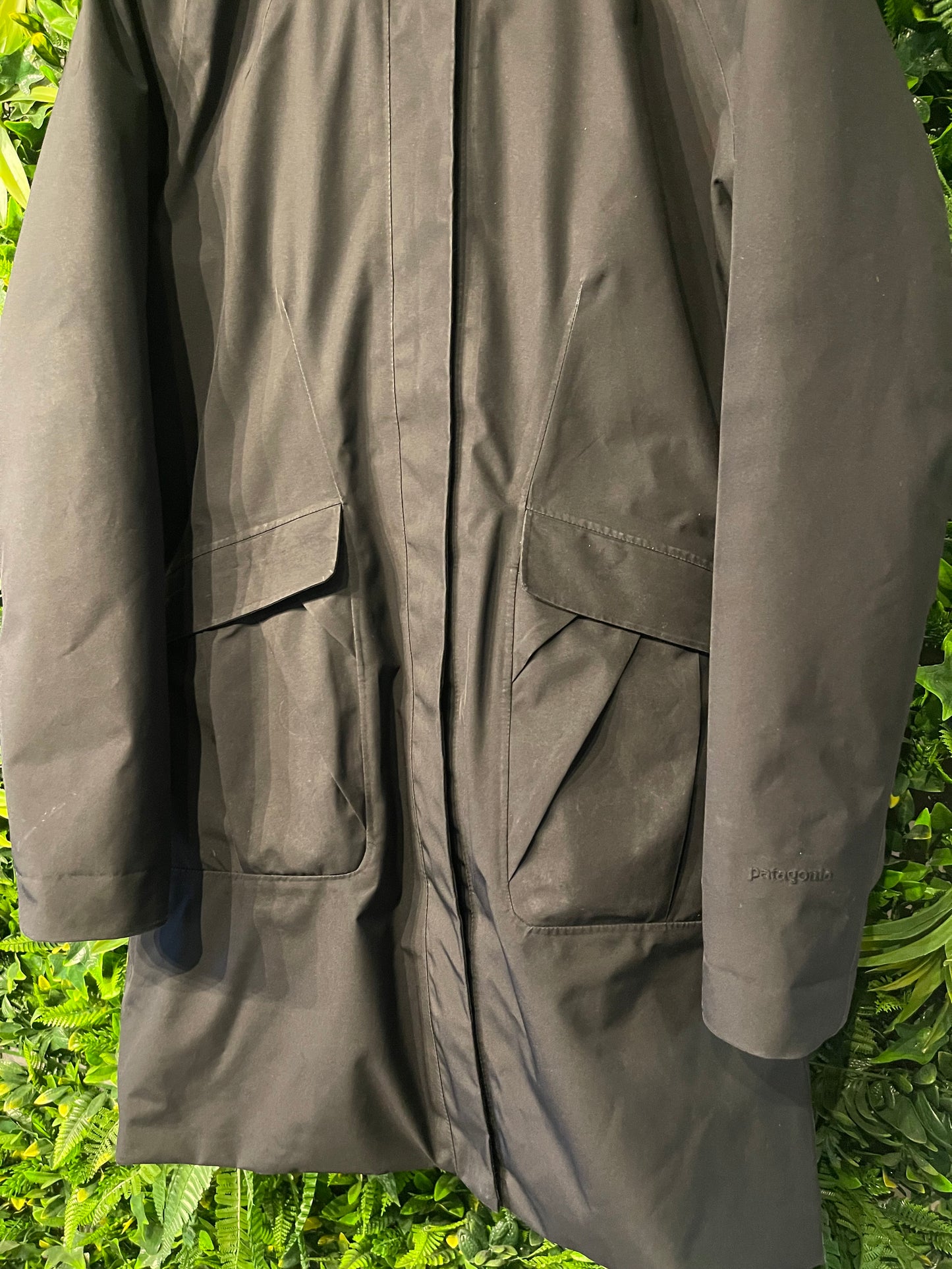 Daunen Winterparka Patagonia (M Damen) Mantel wasserdicht schwarz