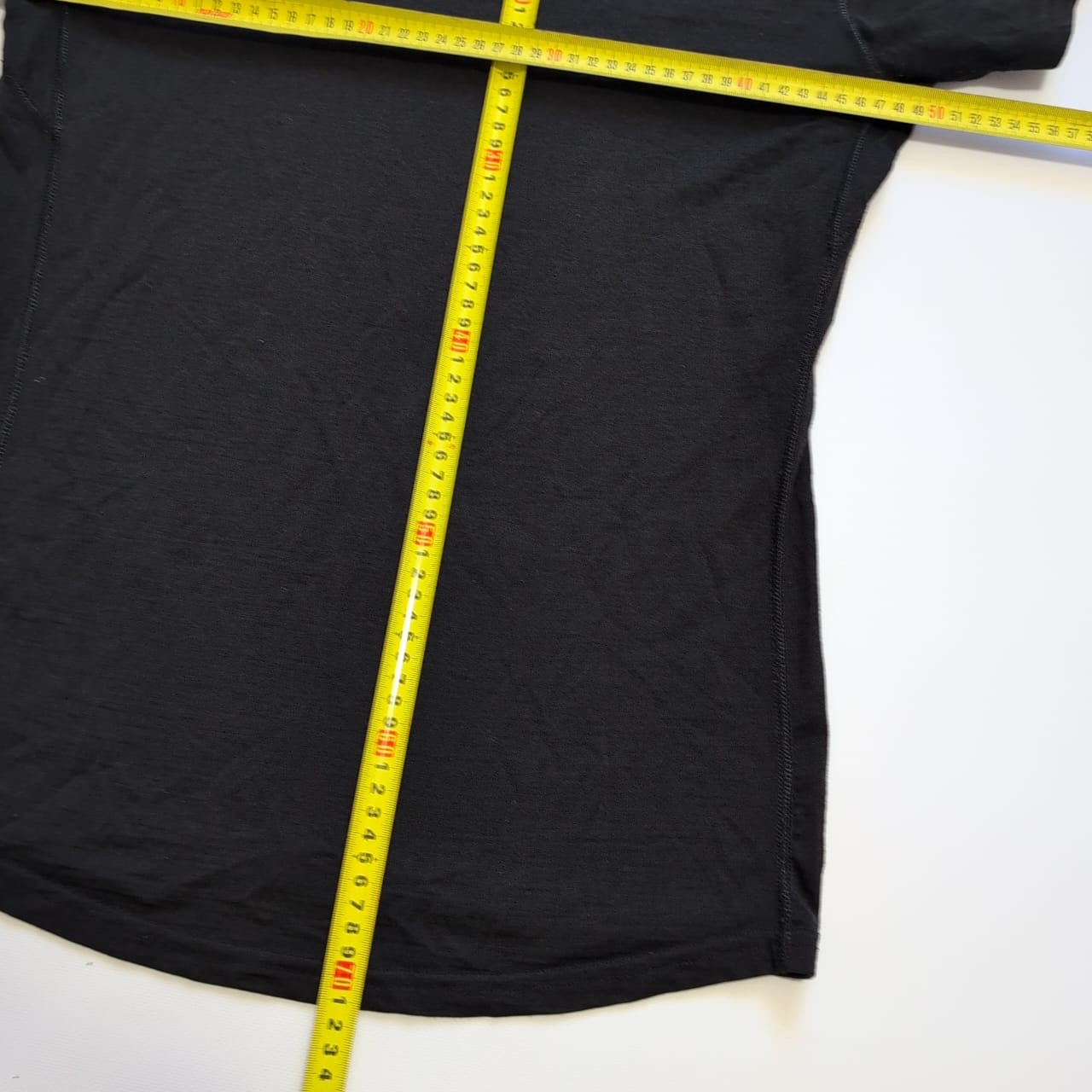 T-Shirt von Icebreaker Merino 200 (M Herren) Baselayer schwarz