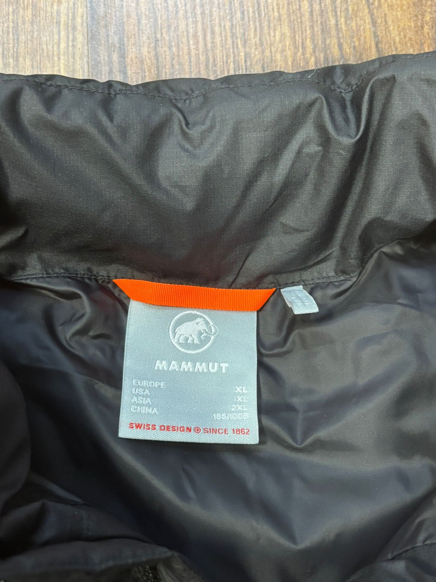 Daunen Jacke von Mammut XL (Herren) wasserabweisend schwarz