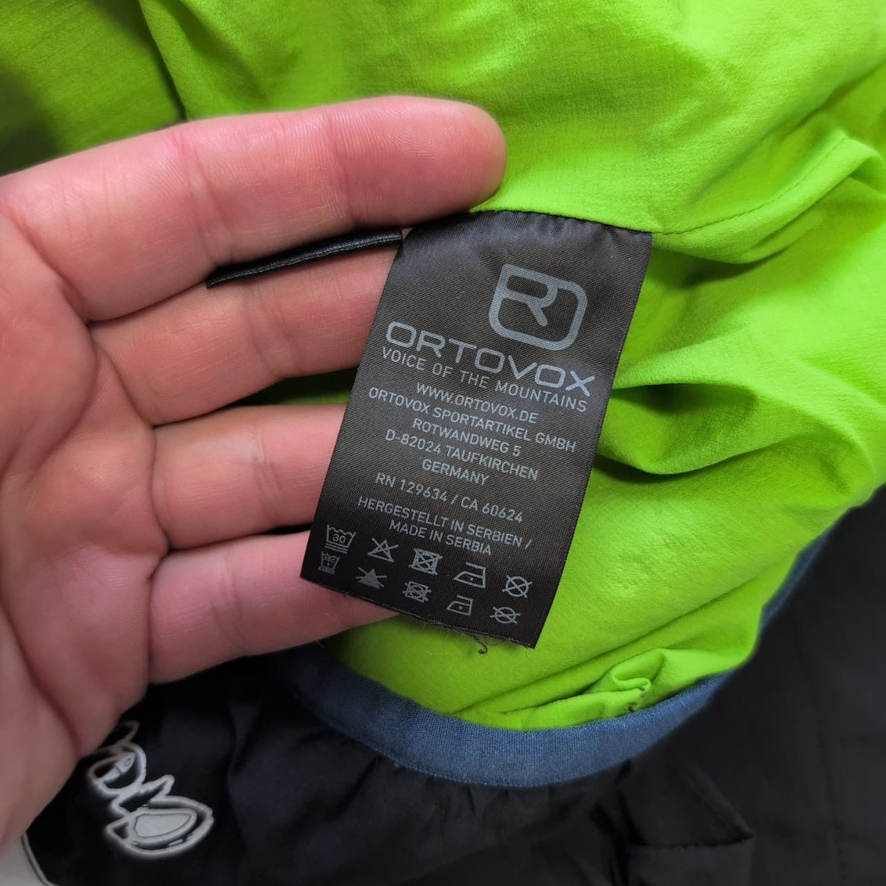 Jacke Ortovox Wolle / Daune (L Herren) schwarz